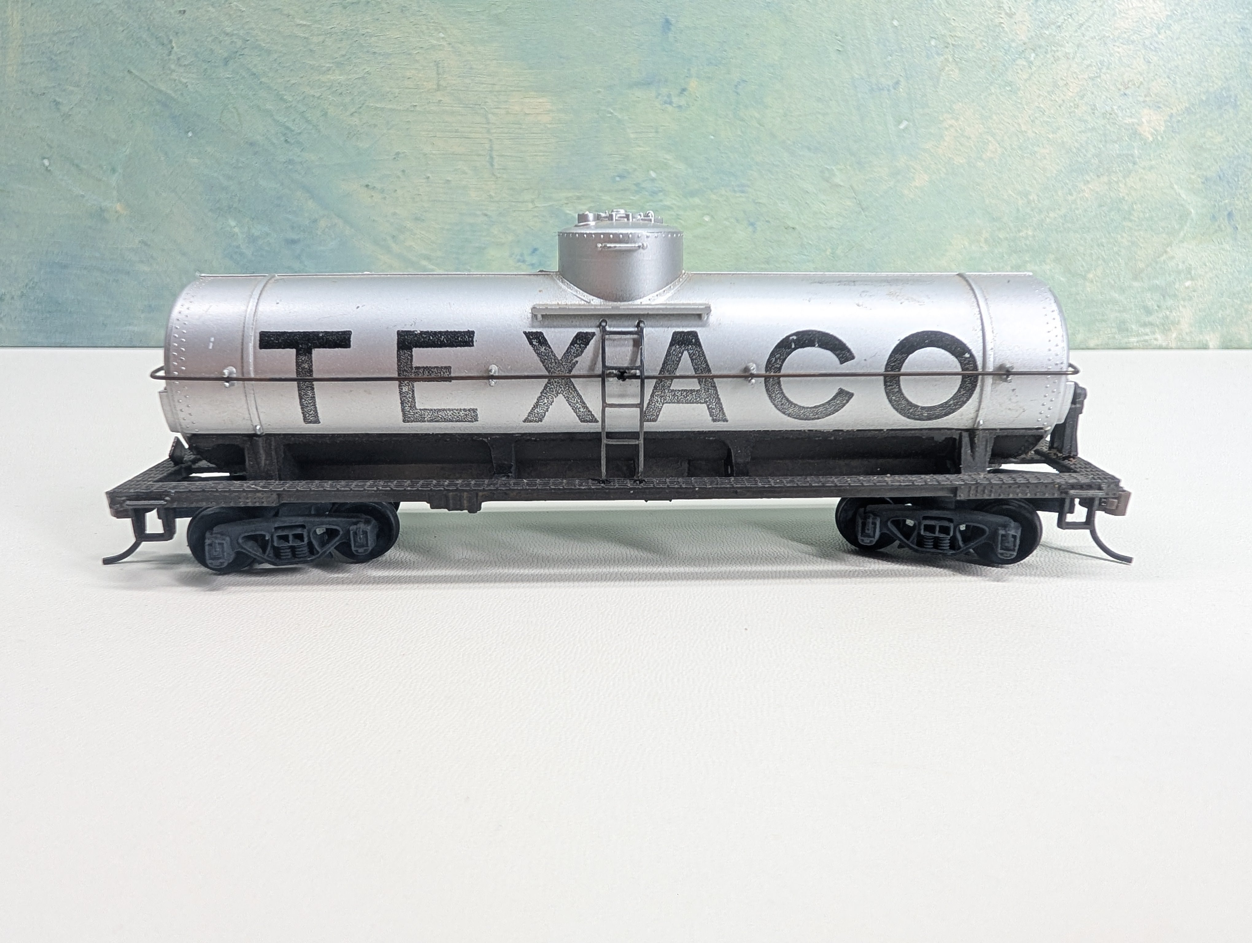 USED HO Scale Single Dome Tank Car Texaco