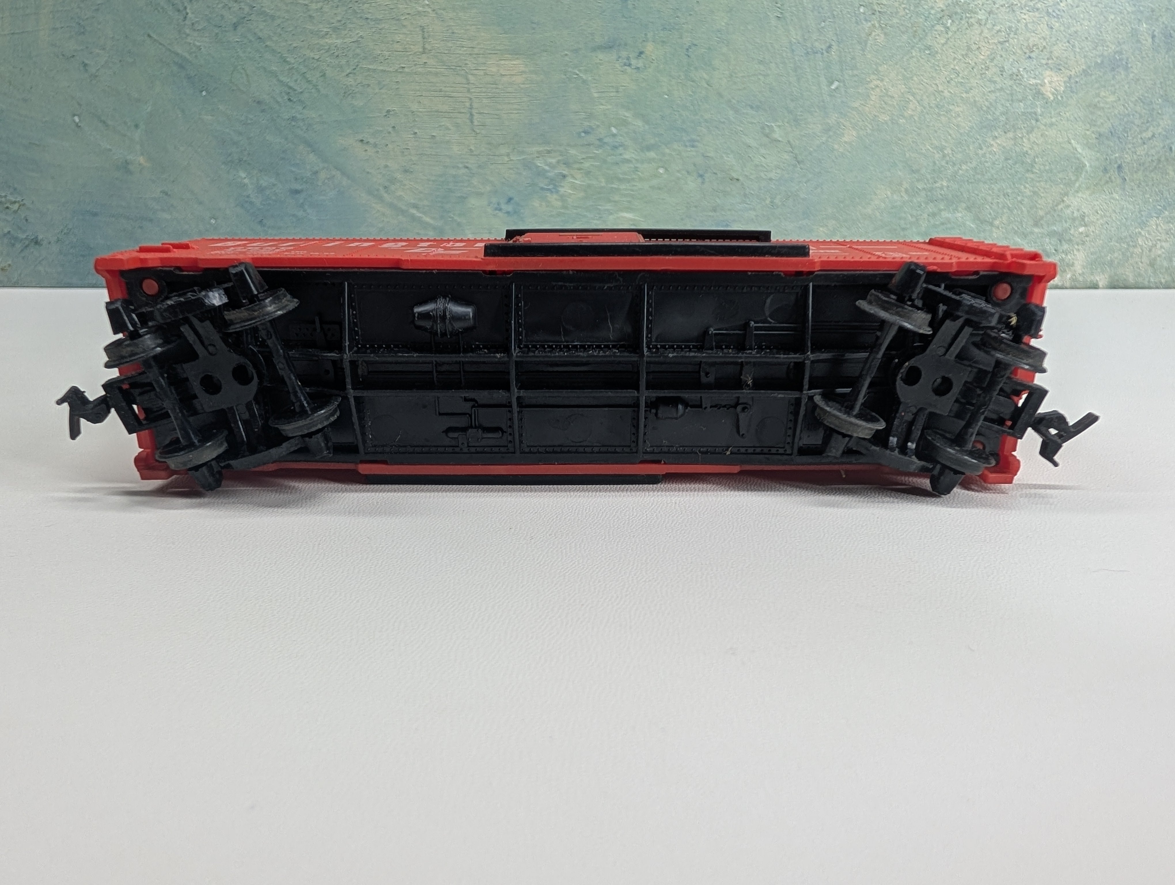 USED Tyco HO Scale 40' Box Car Burlington