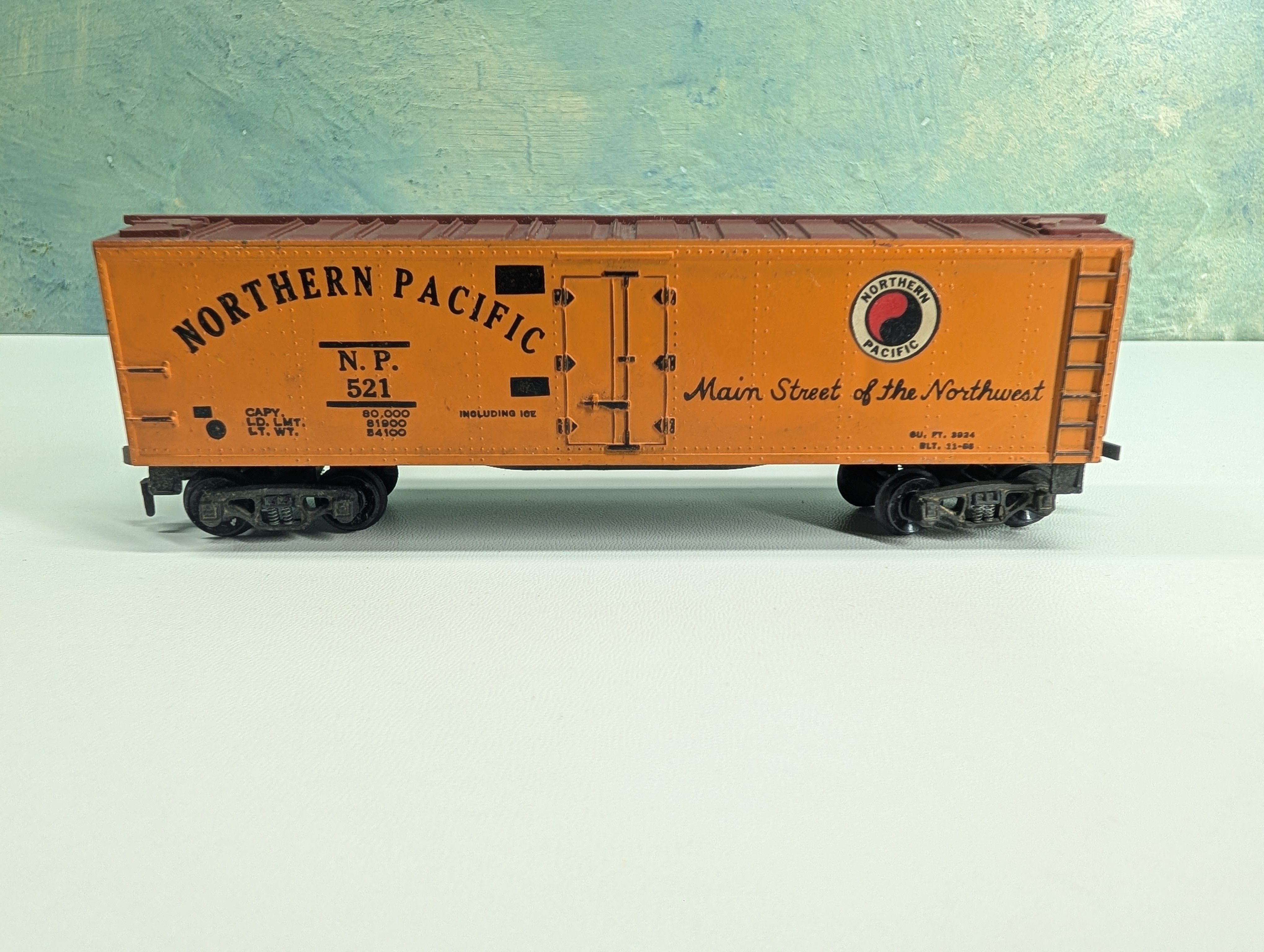 USED Gilbert HO Scale 41' Reefer Box Car Northern Pacific NP #521