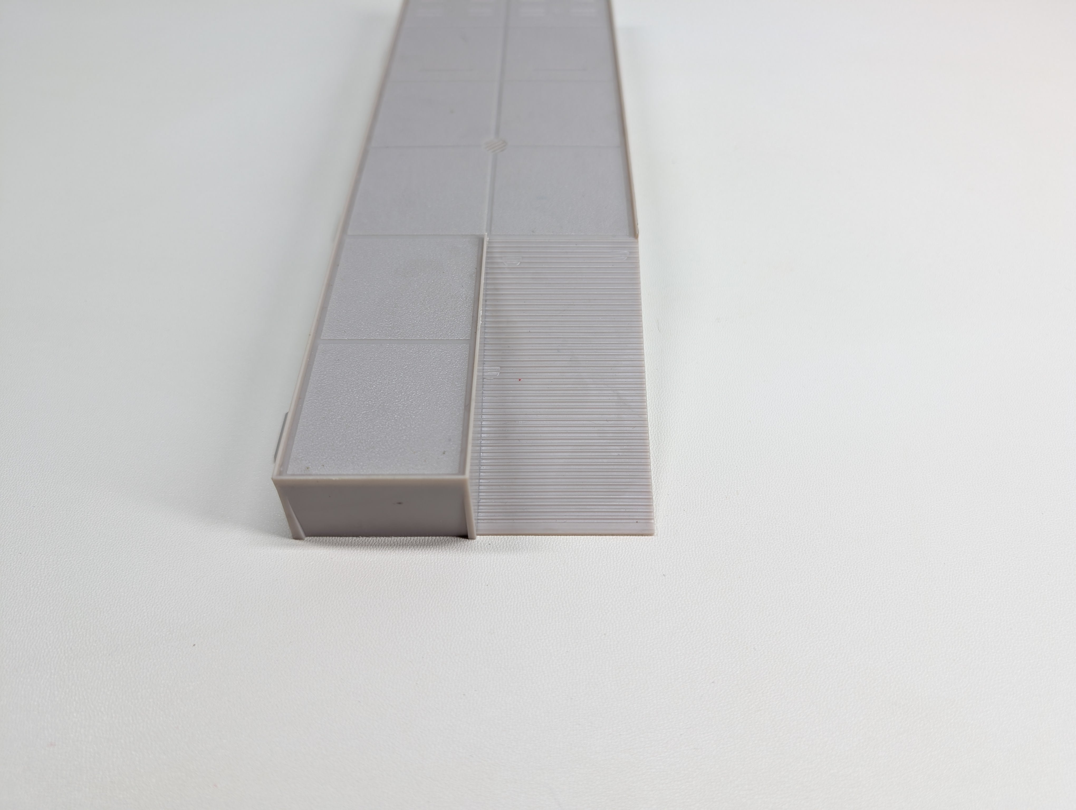 USED Tyco HO Scale Loading Ramp