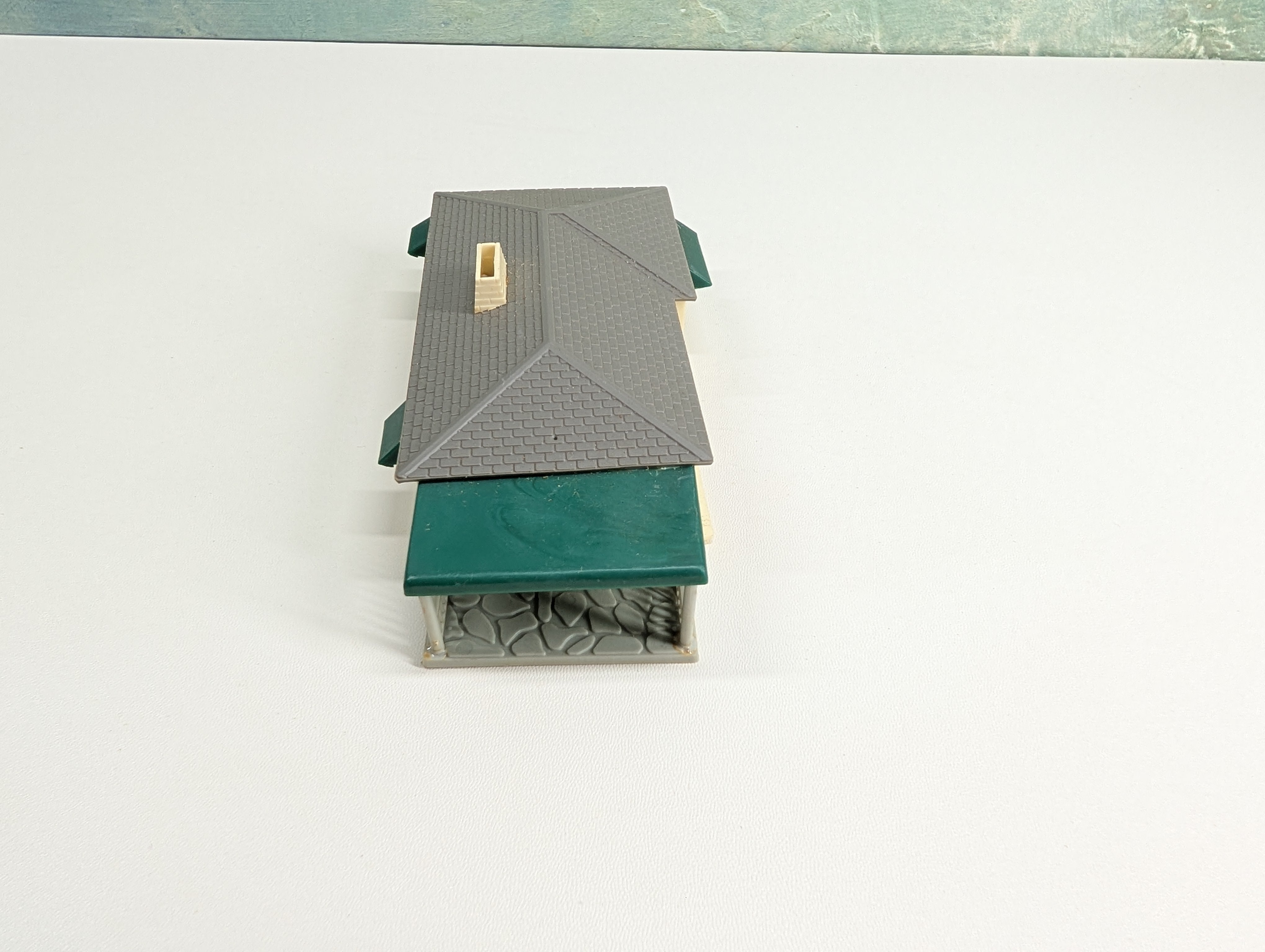 USED Bachmann Plasticville HO Scale Small House