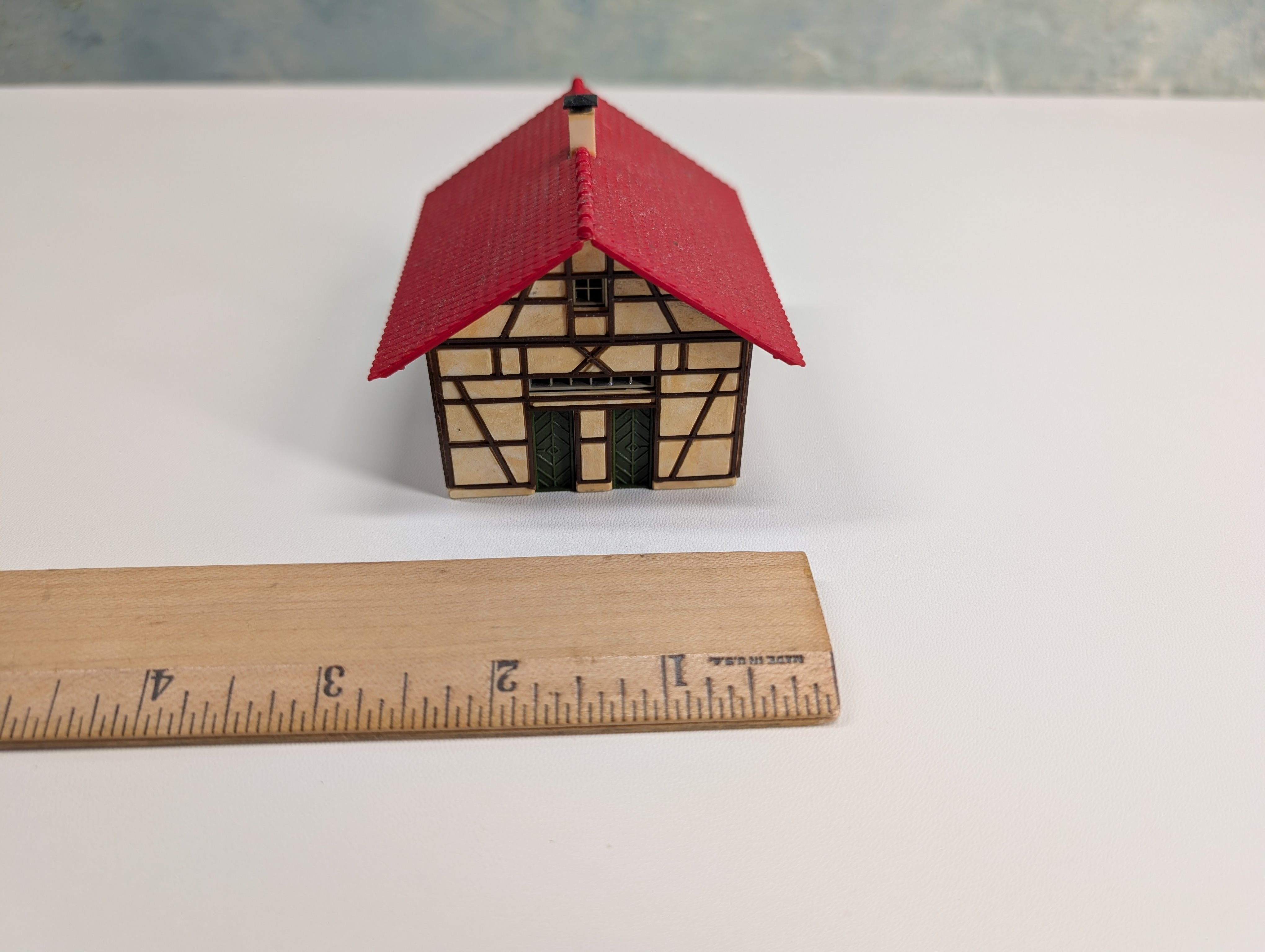 USED Faller 277D HO Scale Half Timbered Chalet