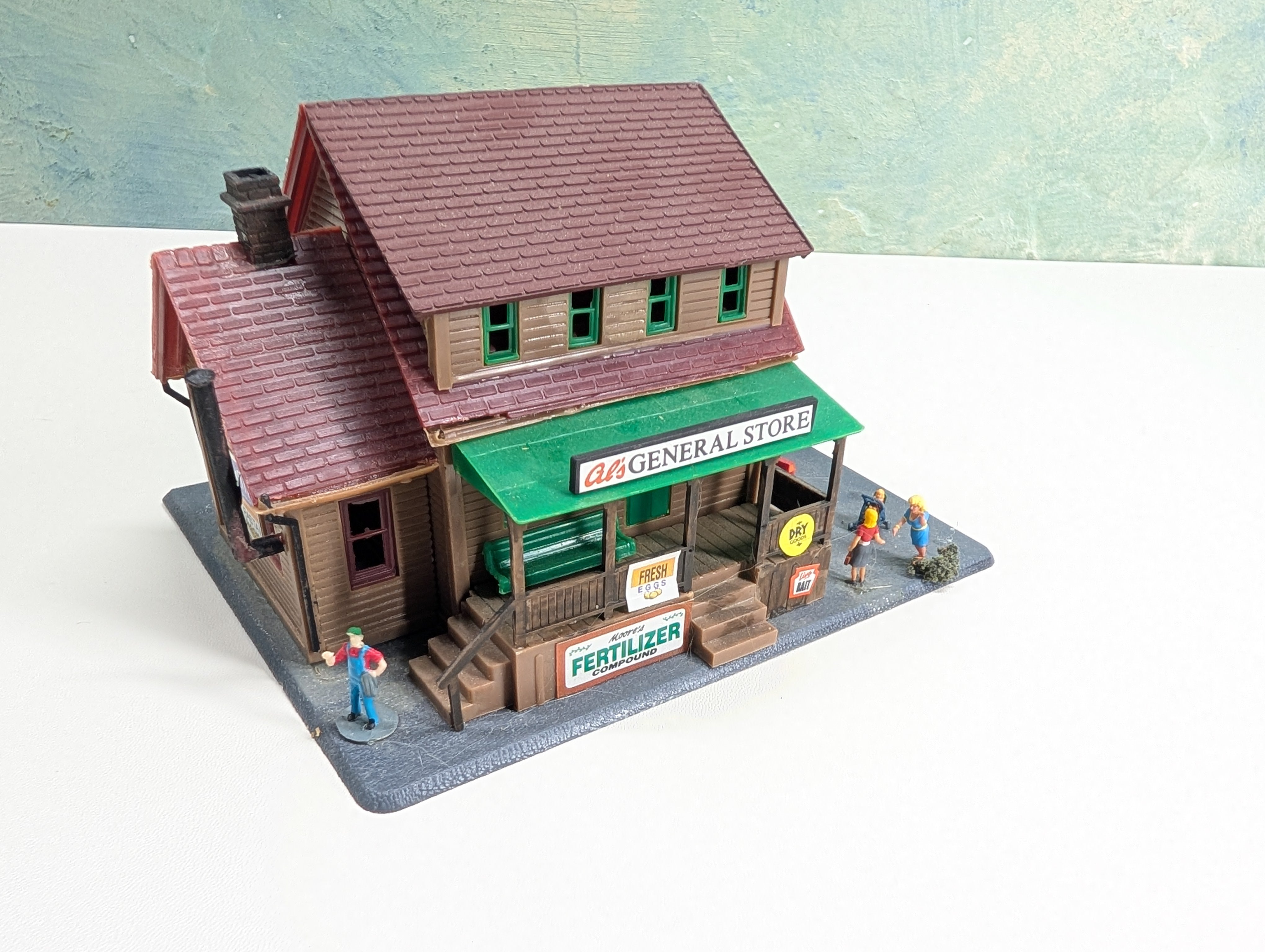 USED HO Scale Al's General Store