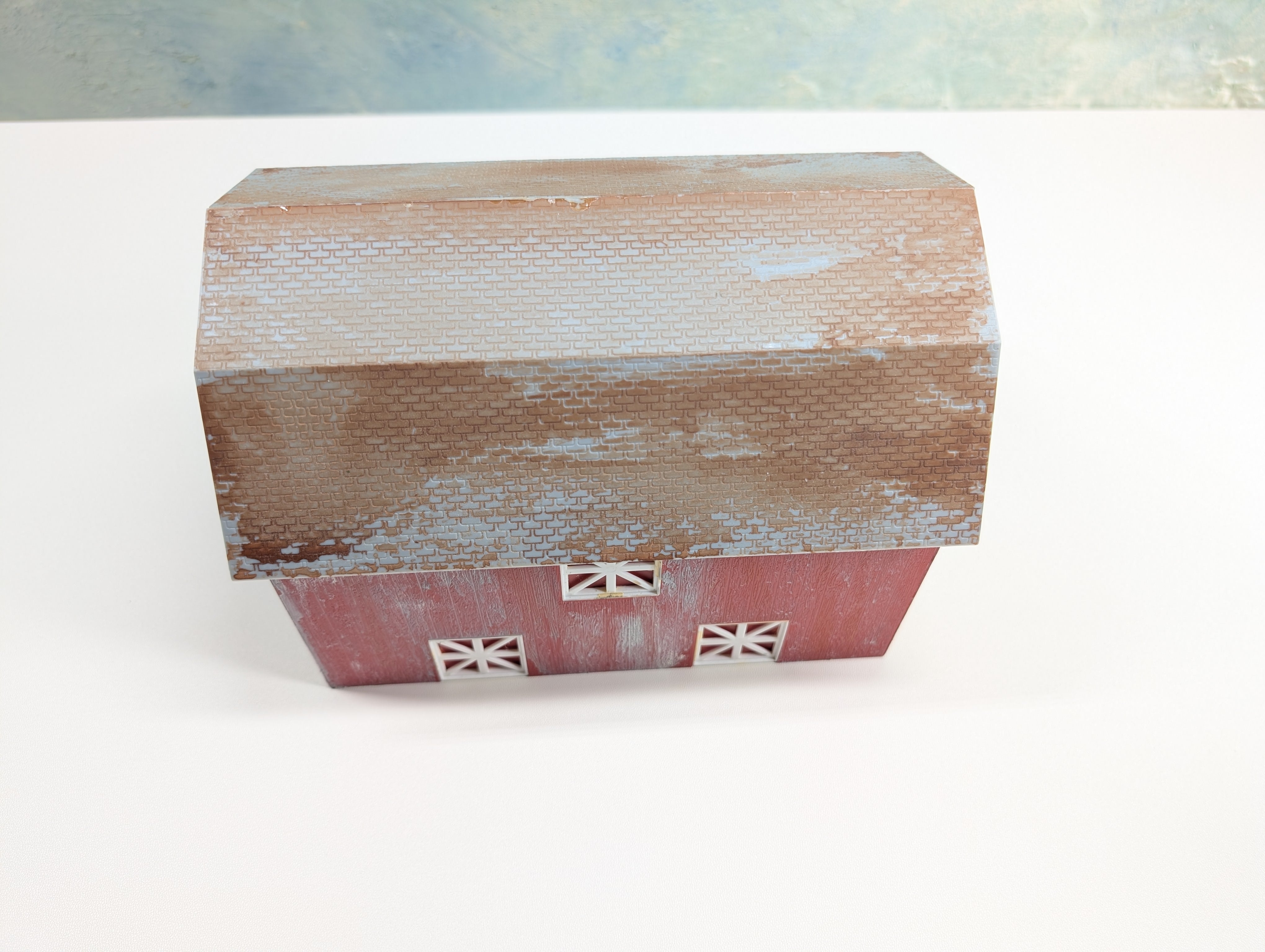 USED HO Scale Large Red Barn, Weathered