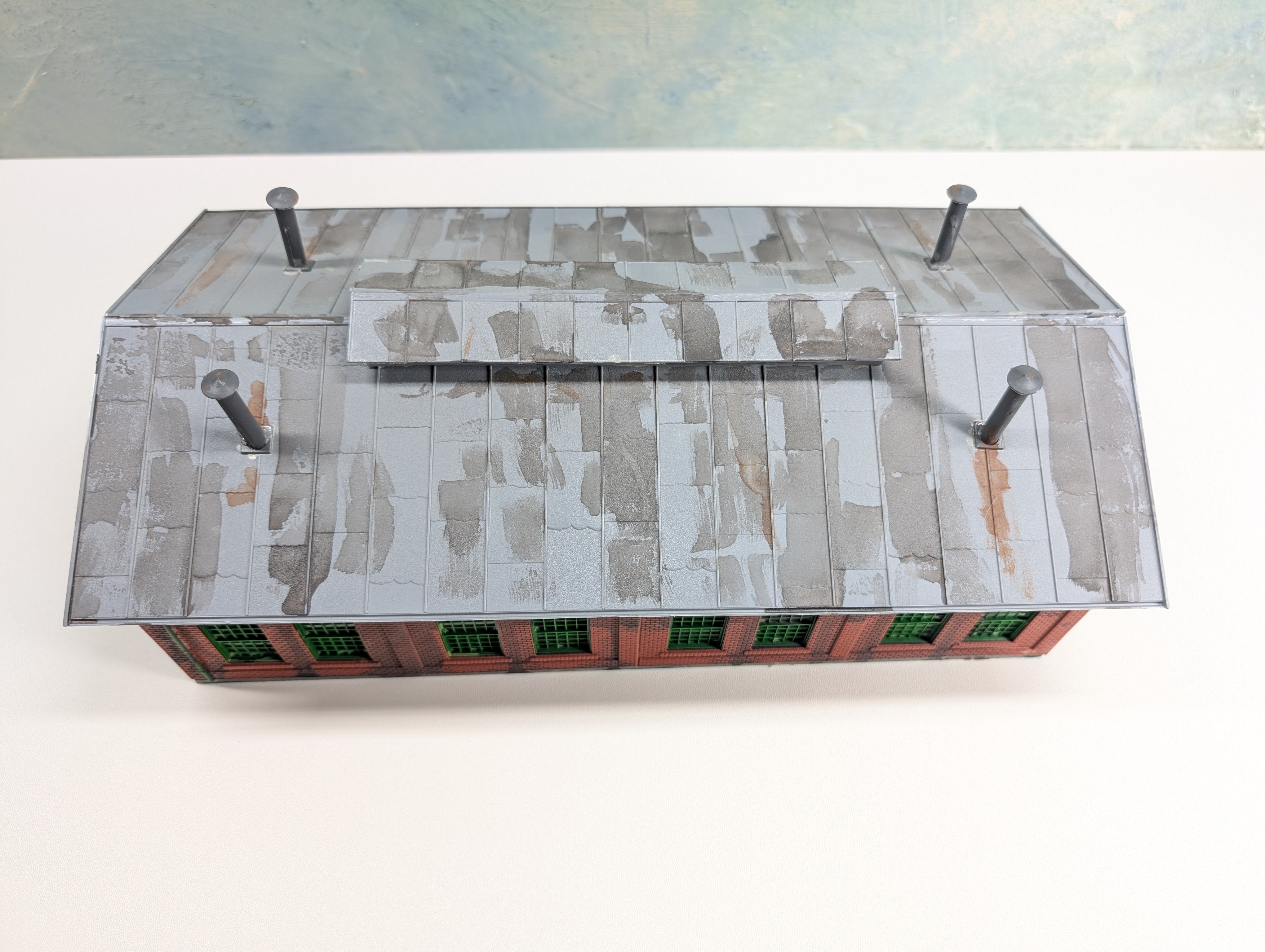 USED HO Scale 2 Stall Locomotive Shed, Weathered