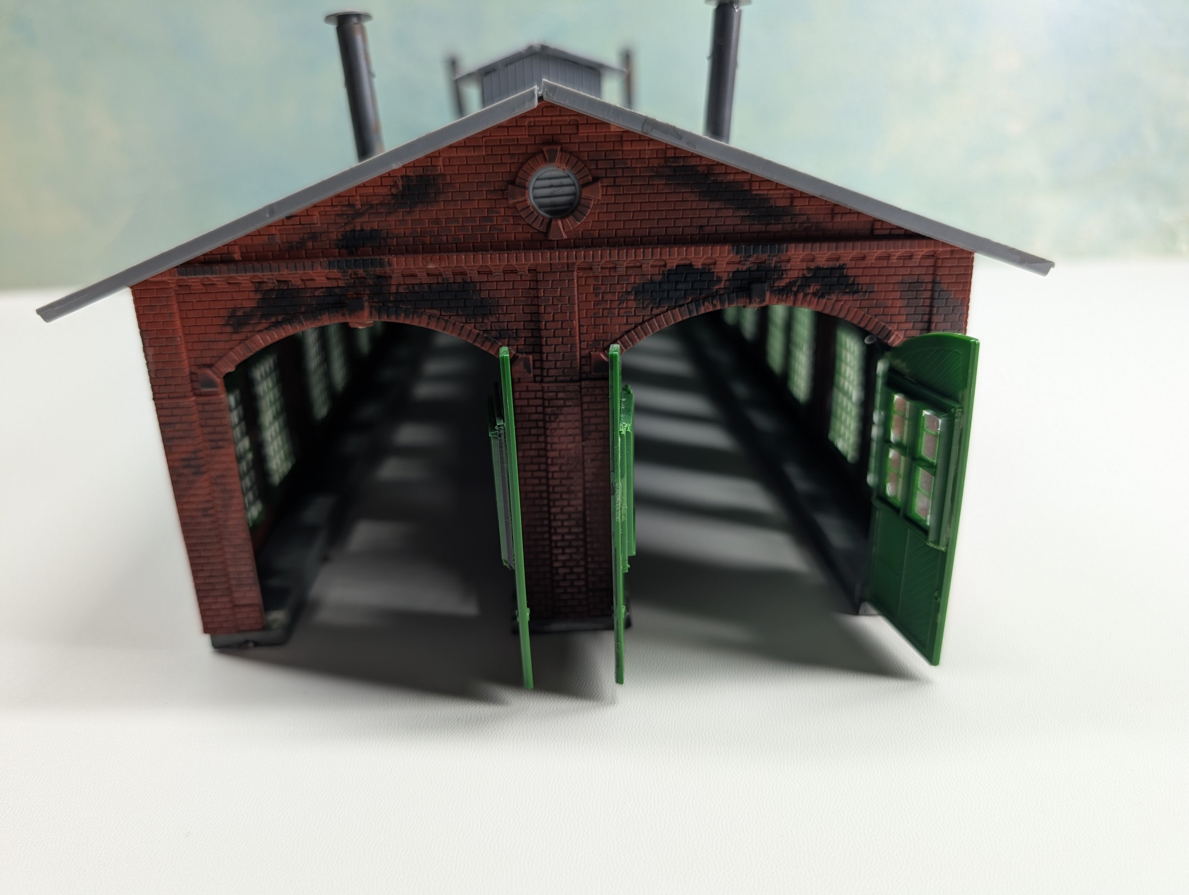 USED HO Scale 2 Stall Locomotive Shed, Weathered