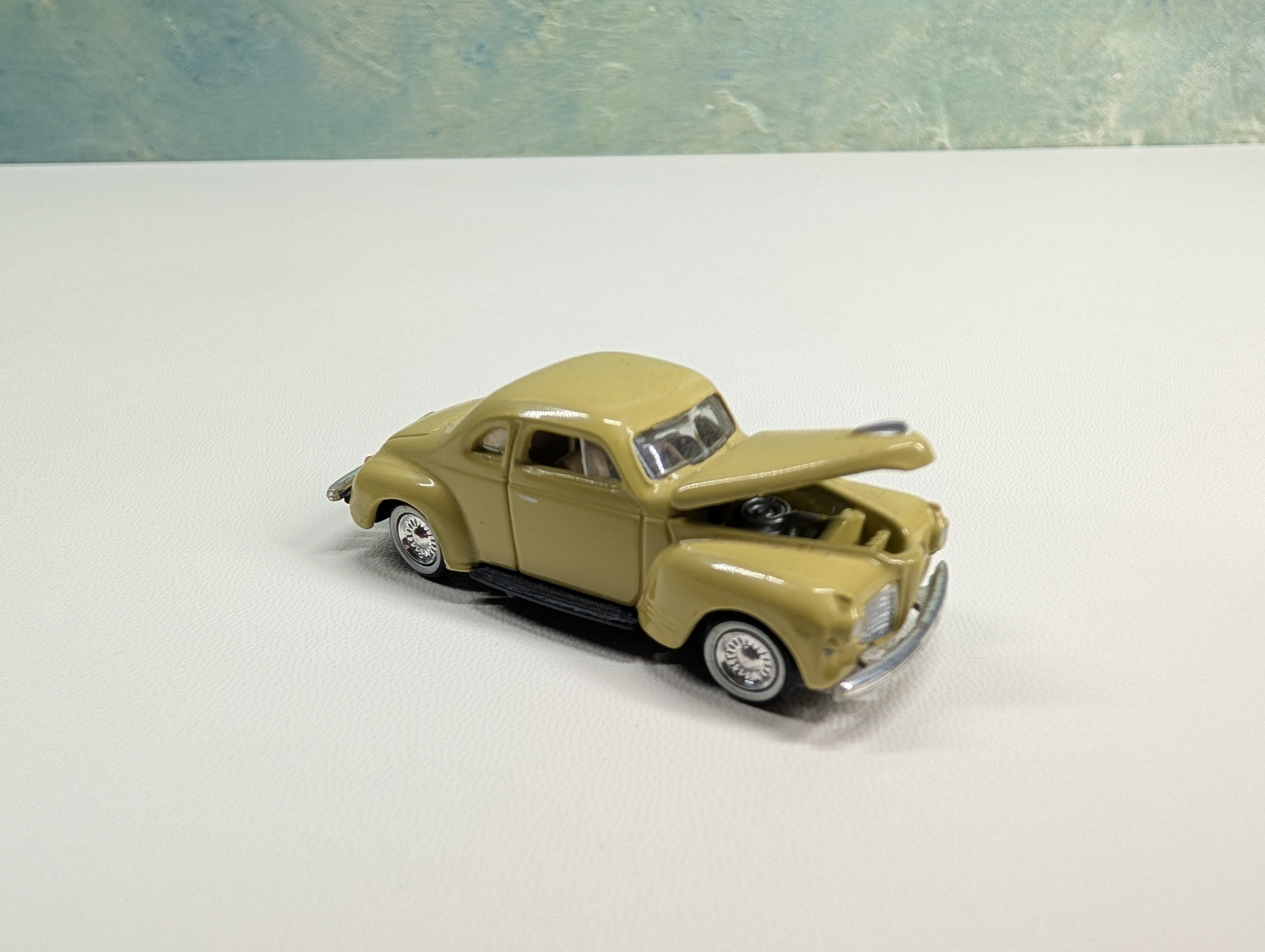 USED Classic Metal Works HO Scale 1941 Plymouth Hardtop