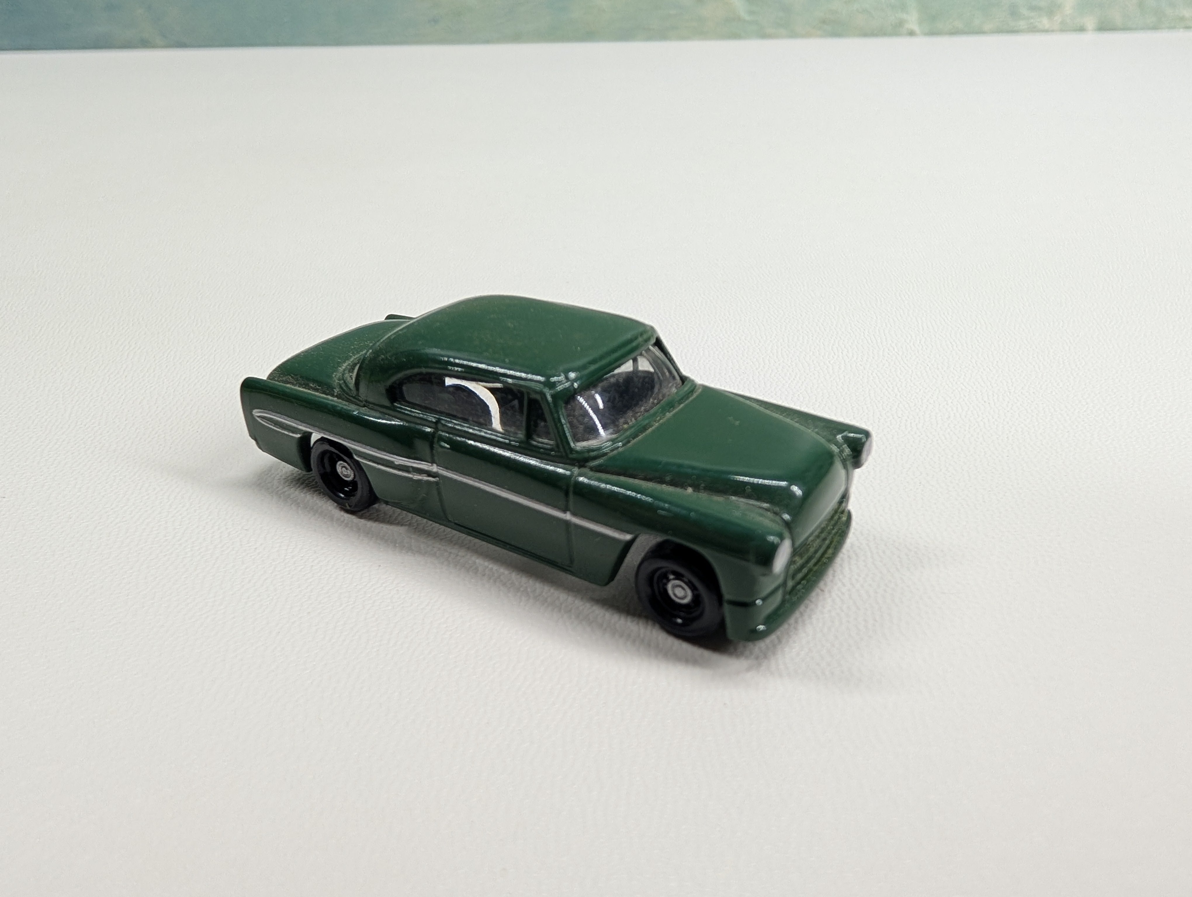 USED HO Scale Green 2 Door Car