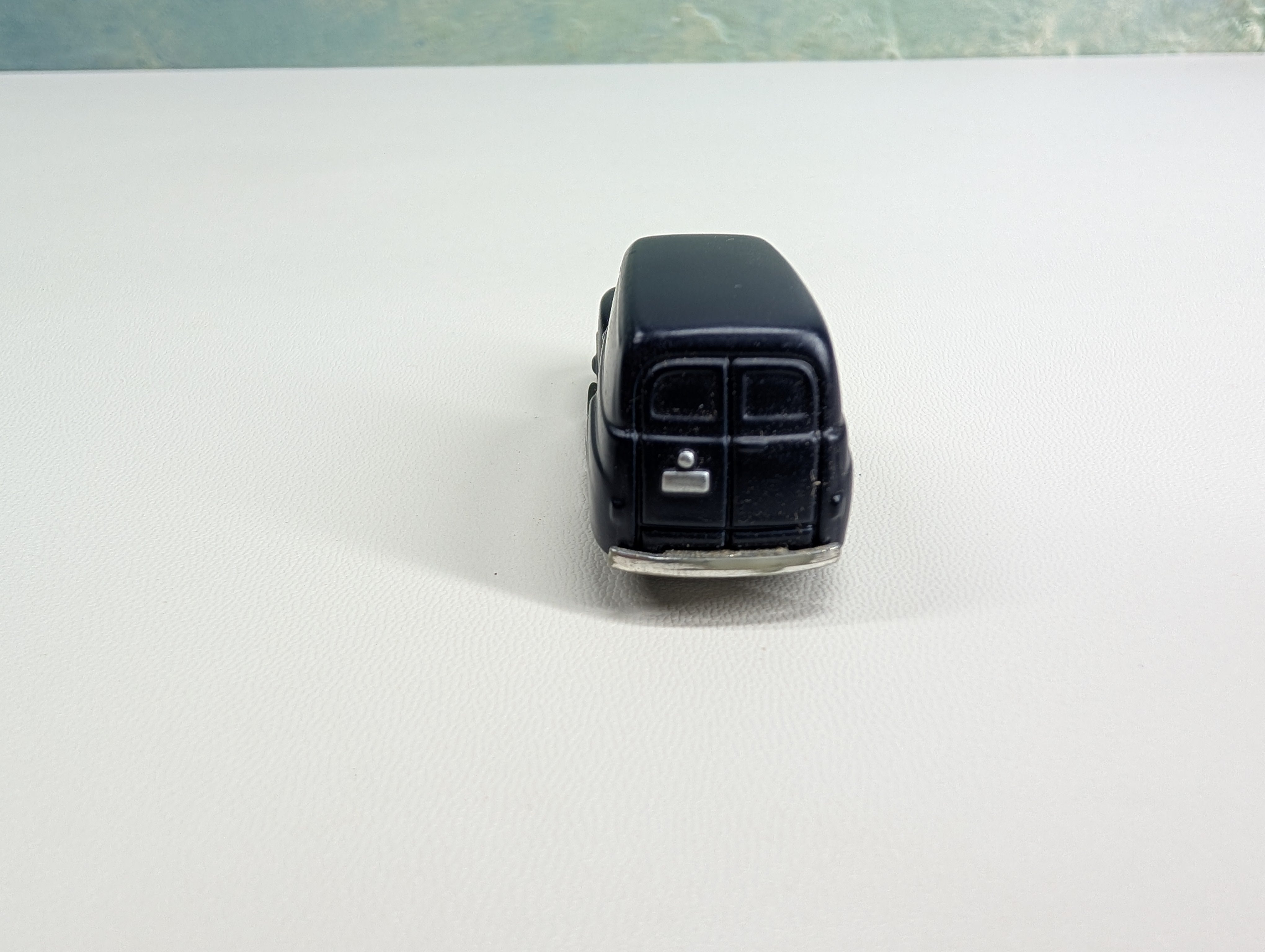 USED Classic Metal Works HO Scale 1948 Ford Delivery Truck, Dark Blue