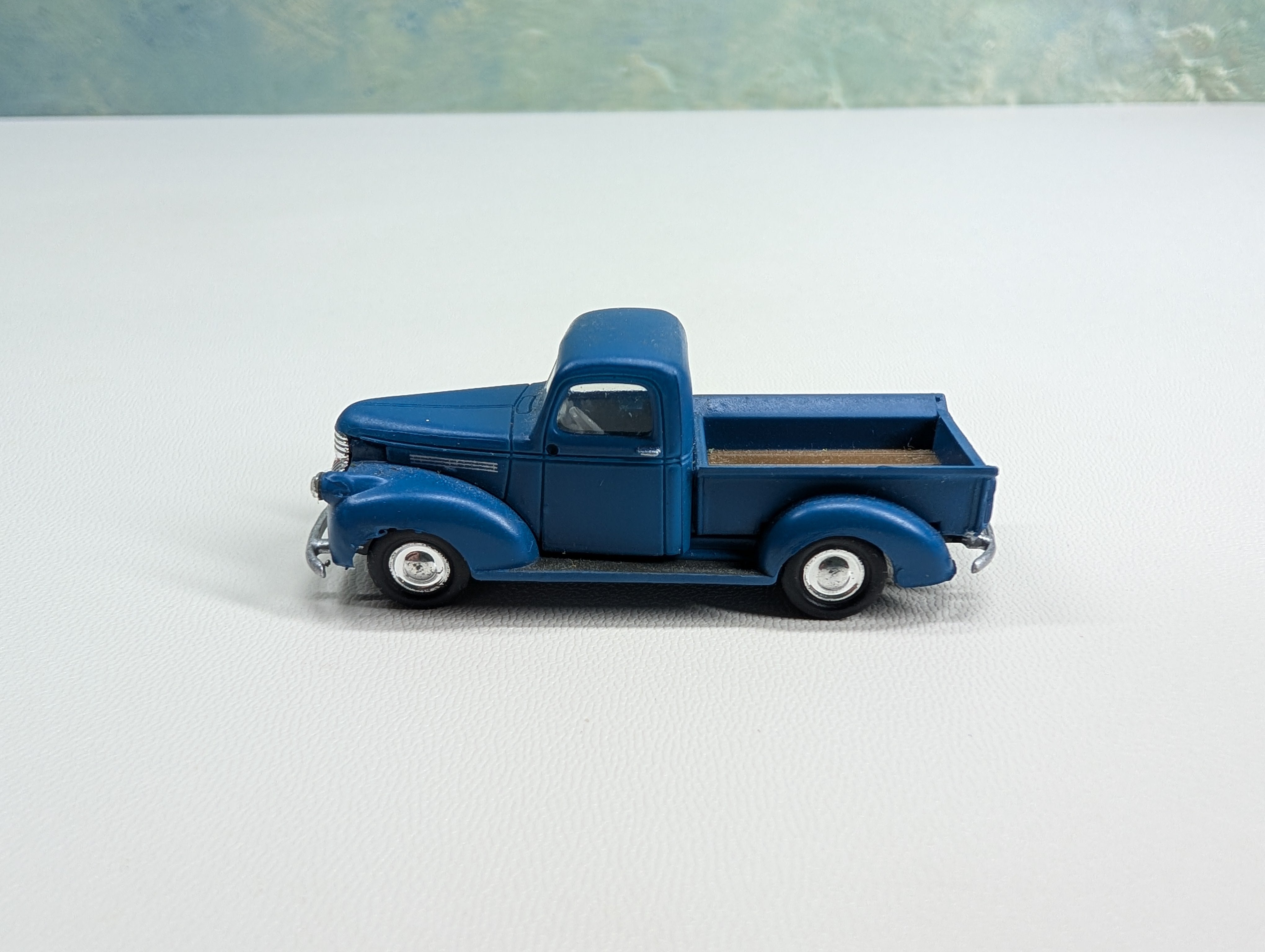 USED Classic Metal Works HO Scale GM Blue Pick-Up Truck