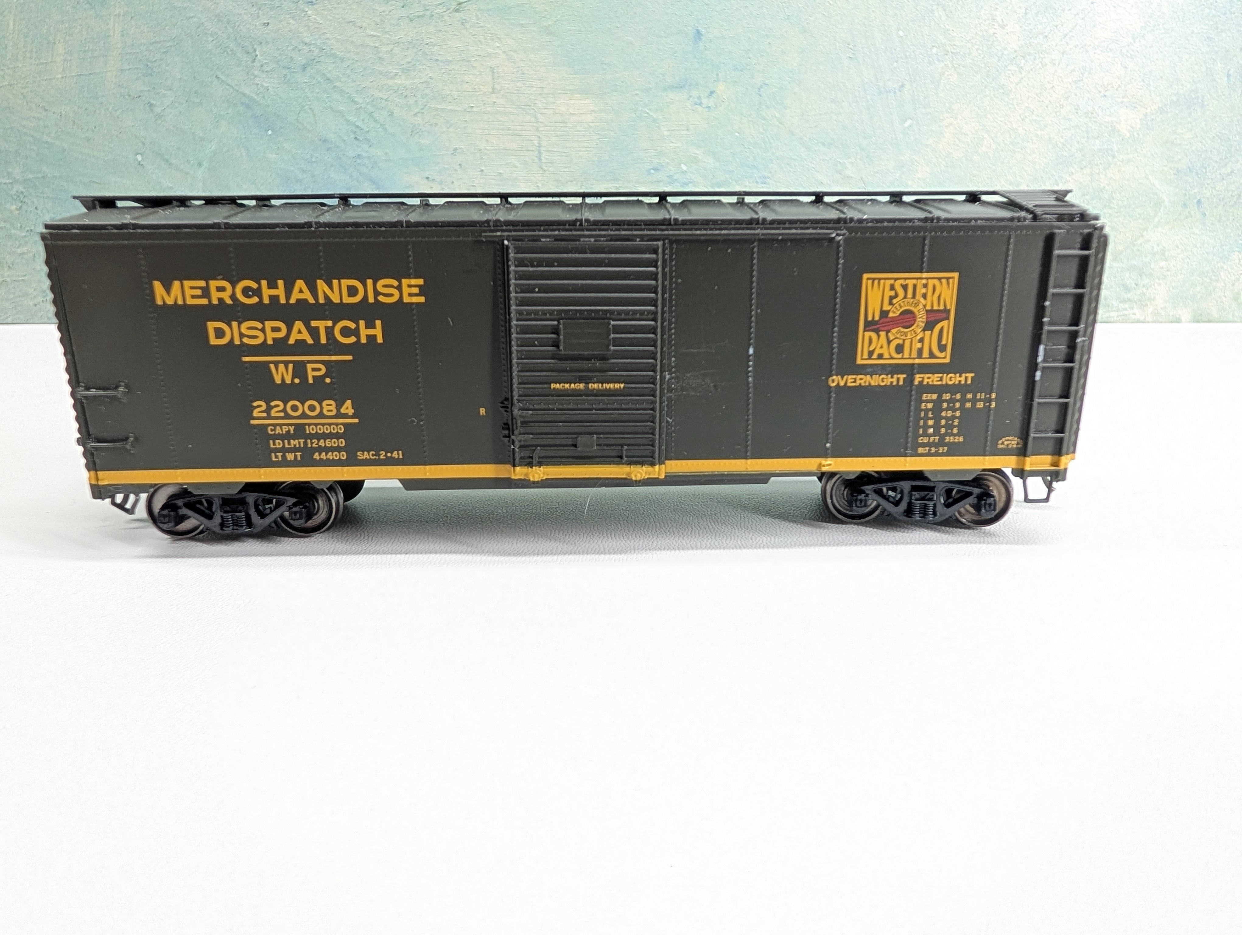 USED Atlas Trainman 20006261 HO Scale 1937 AAR 40' Box Car Western Pacific WP #220084 Metal Wheels