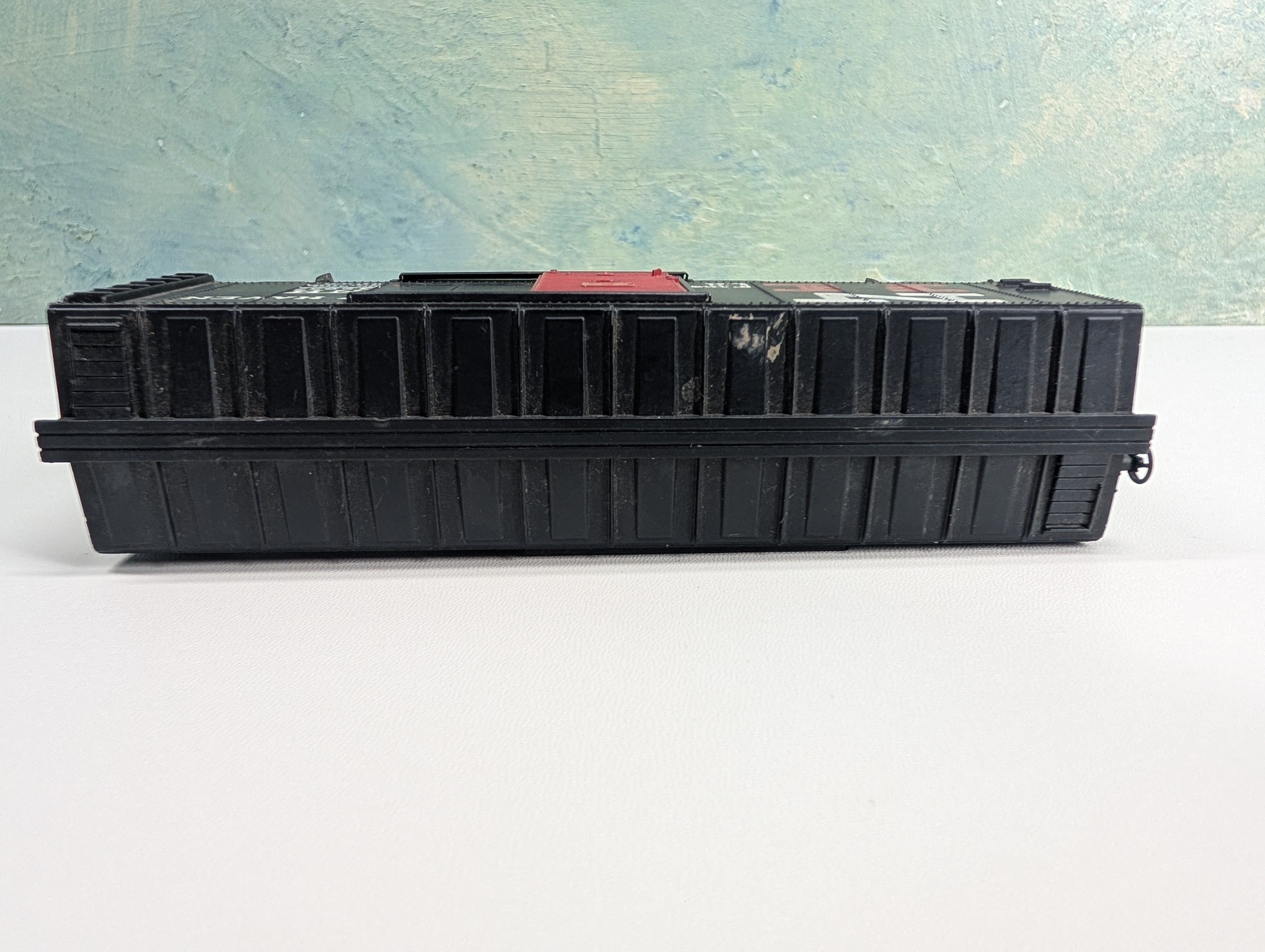 USED Mantua HO Scale 40' Box Car New Haven NH #32957
