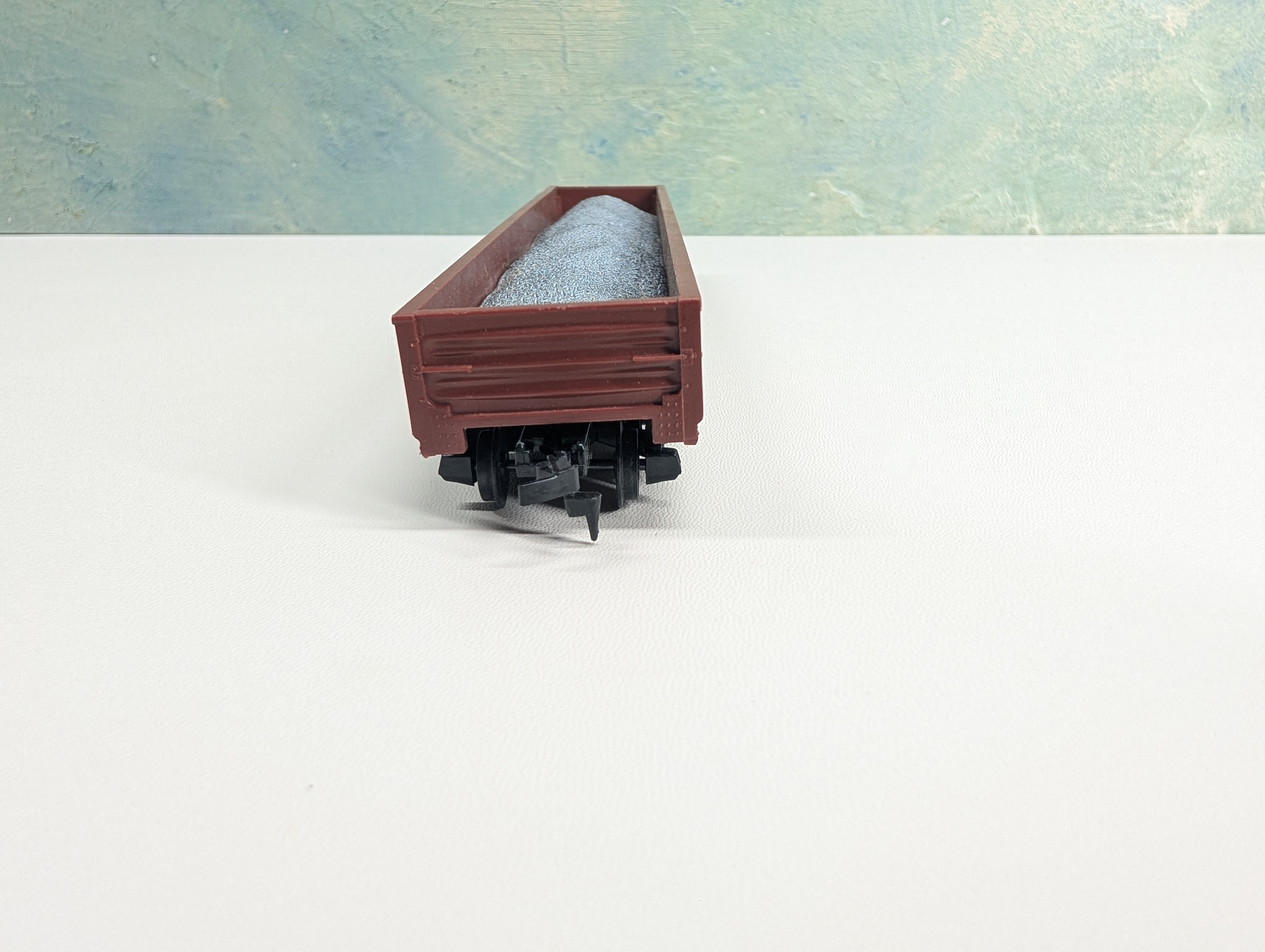 USED REVELL HO Scale 54' Gondola w/ Rock Load Chicago & North Western CNW #4052