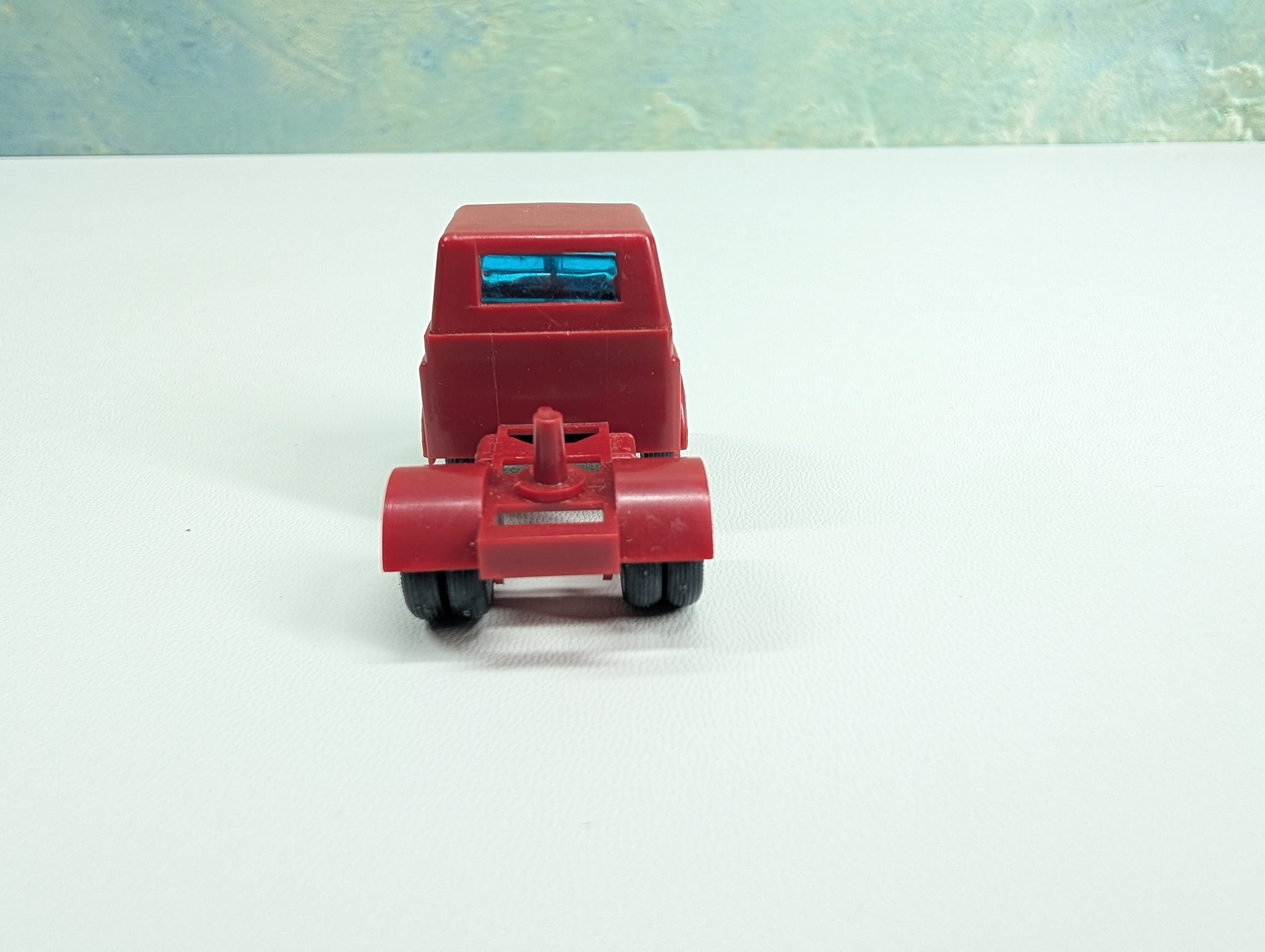 USED Tyco HO Scale Red Tractor Truck