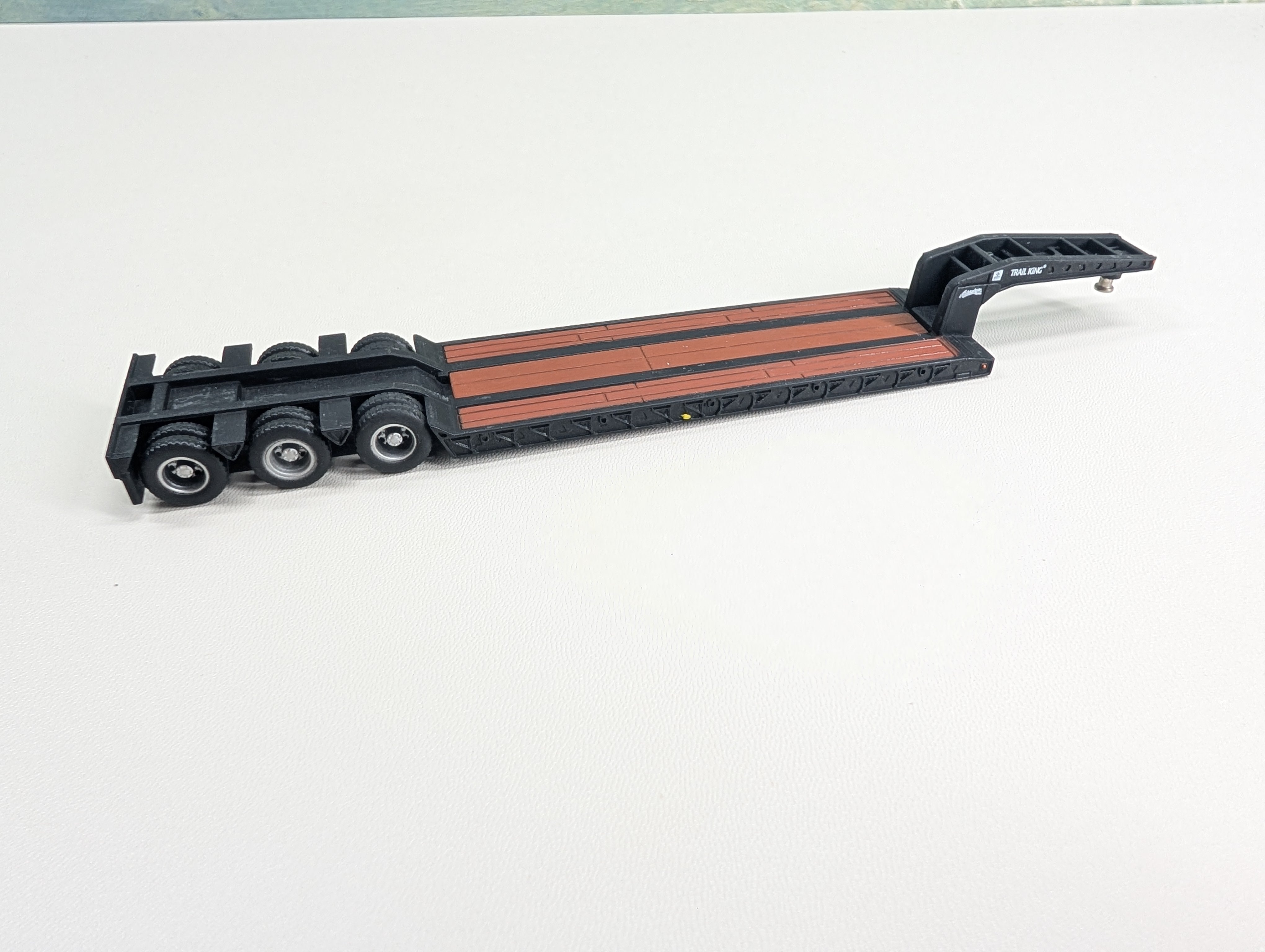 USED Norscot HO Scale 53' Trail King Lowboy Trailer