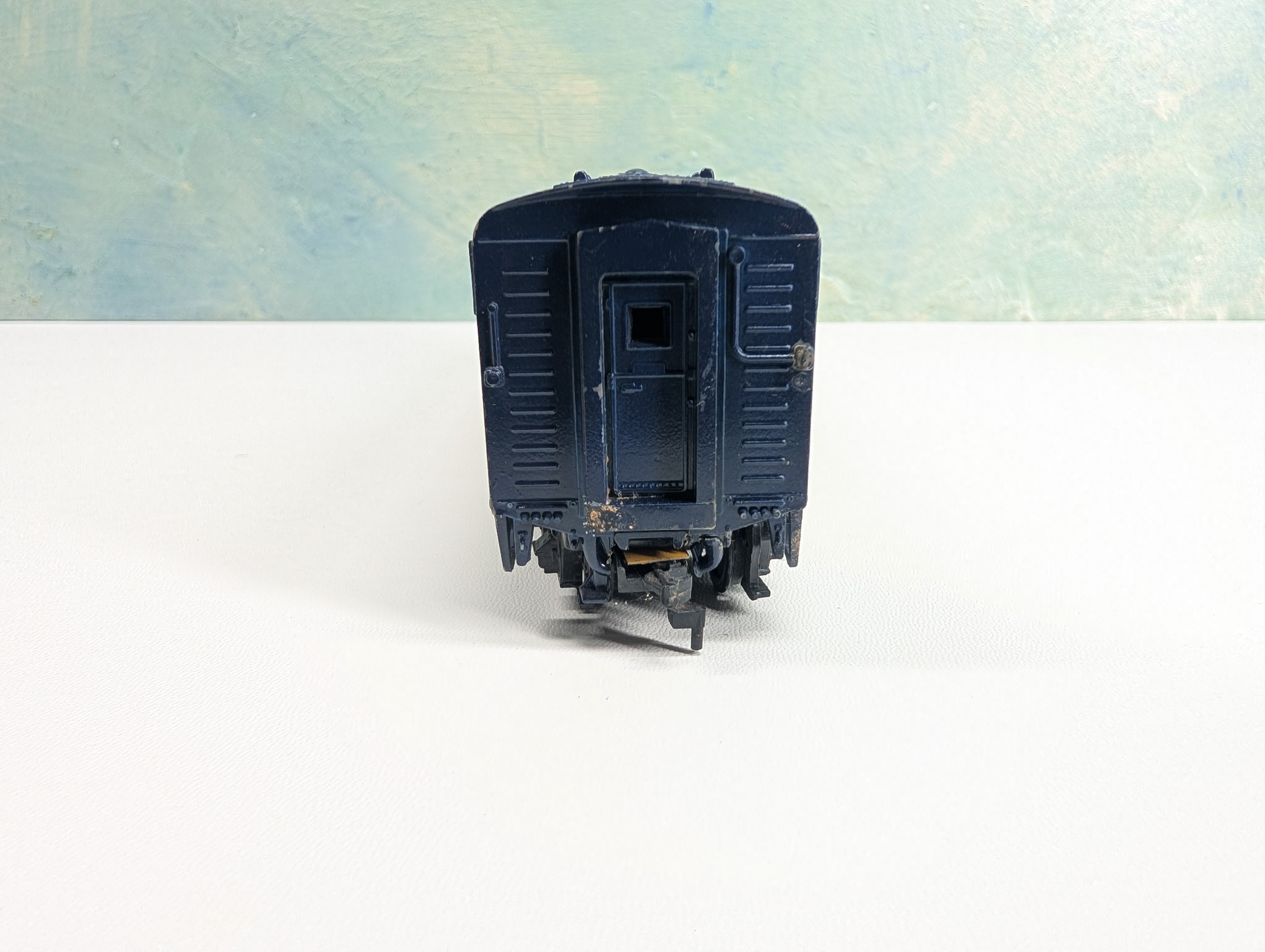 USED Athearn HO Scale Unpowered F7B Diesel Locomotive Santa Fe ATSF