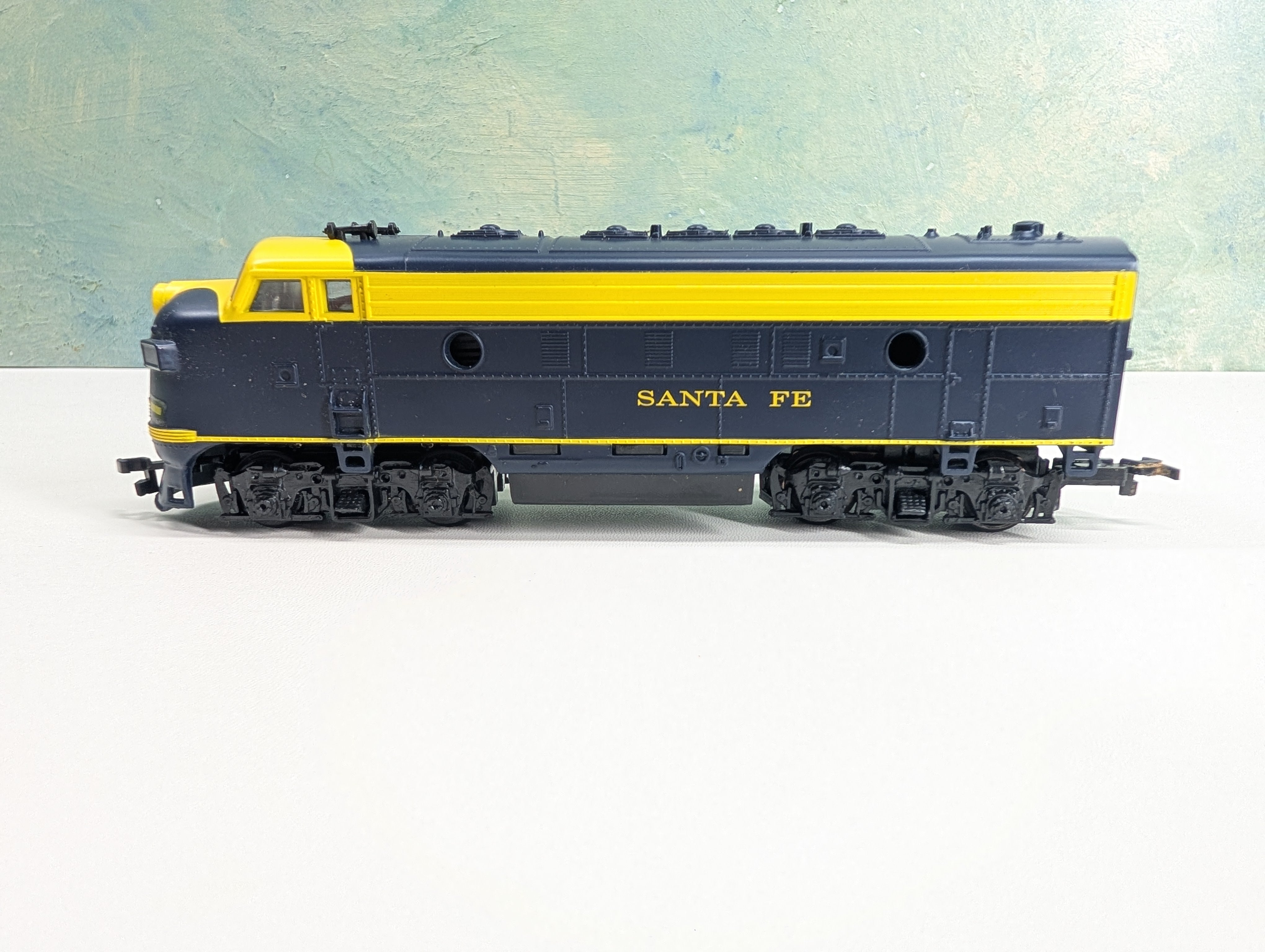 USED Life-Like HO Scale F7A Diesel Locomotive Santa Fe ATSF Tested! DC
