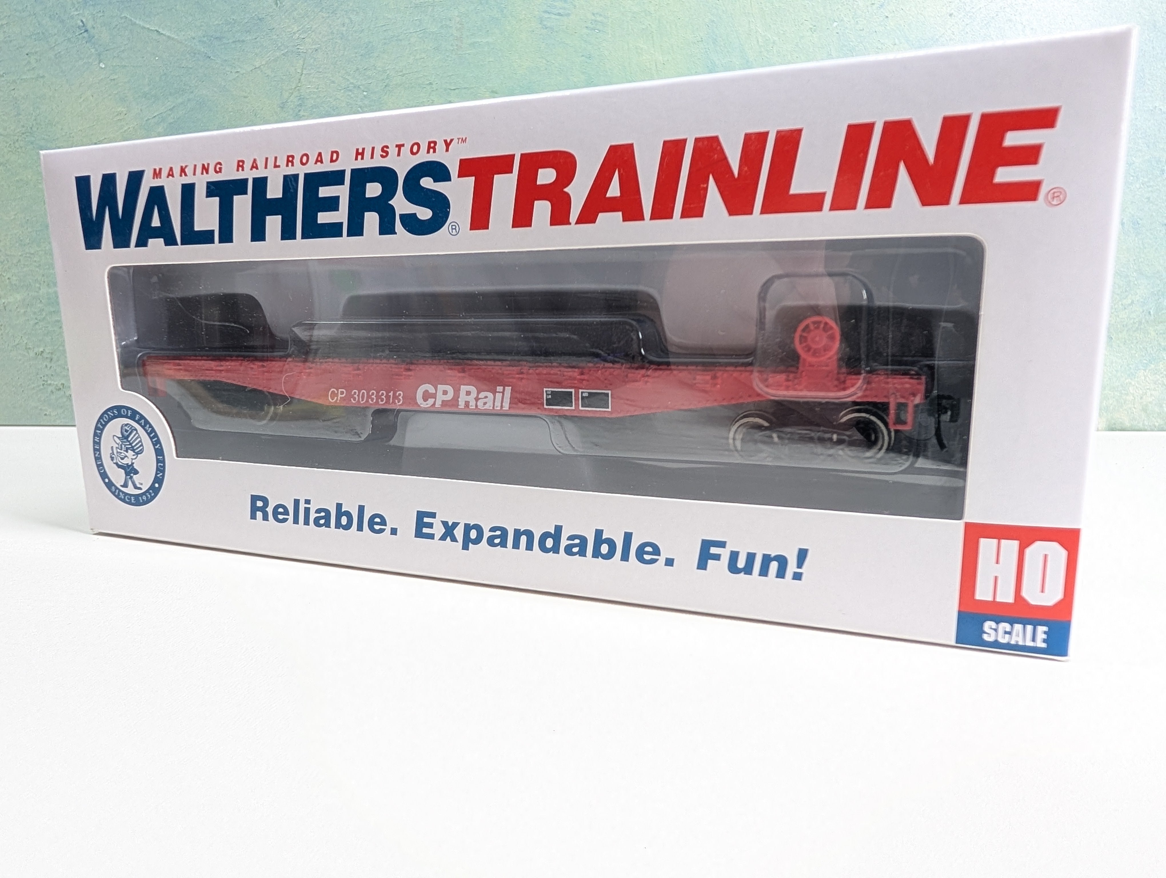 USED Walthers Trainline 931-1460 HO Scale 50' Flat Car CP Rail #303313 Metal Wheels