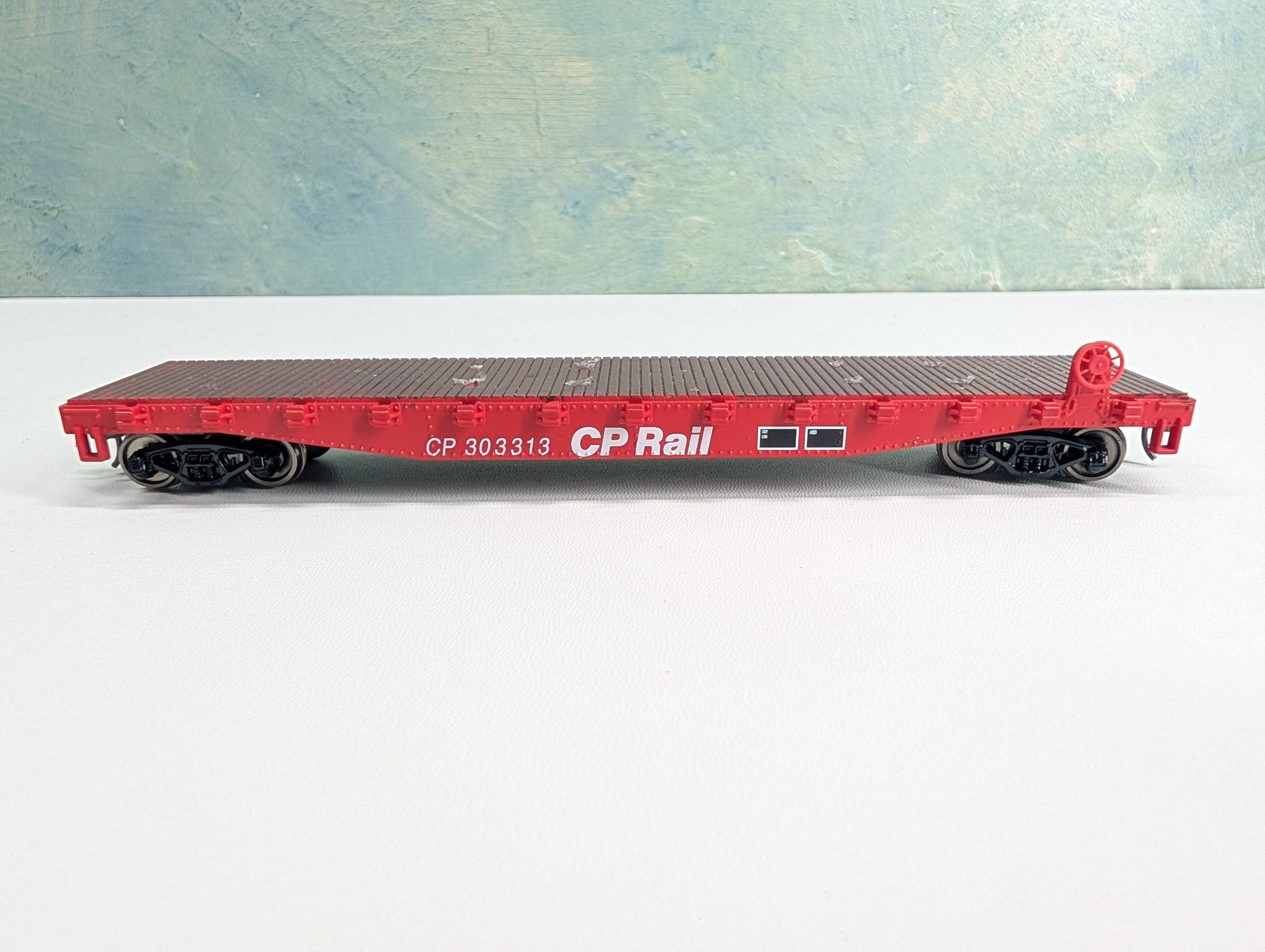 USED Walthers Trainline 931-1460 HO Scale 50' Flat Car CP Rail #303313 Metal Wheels