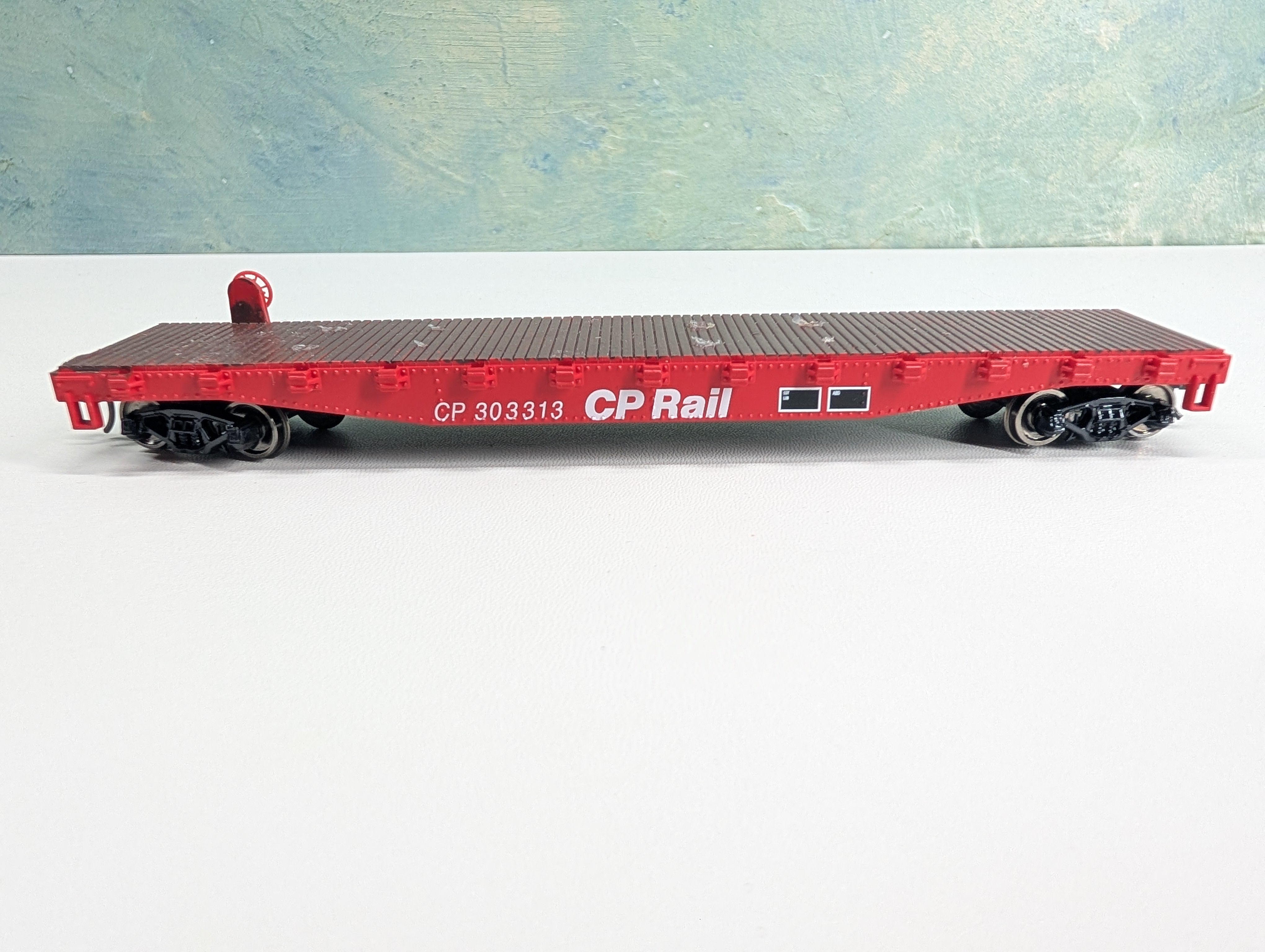 USED Walthers Trainline 931-1460 HO Scale 50' Flat Car CP Rail #303313 Metal Wheels