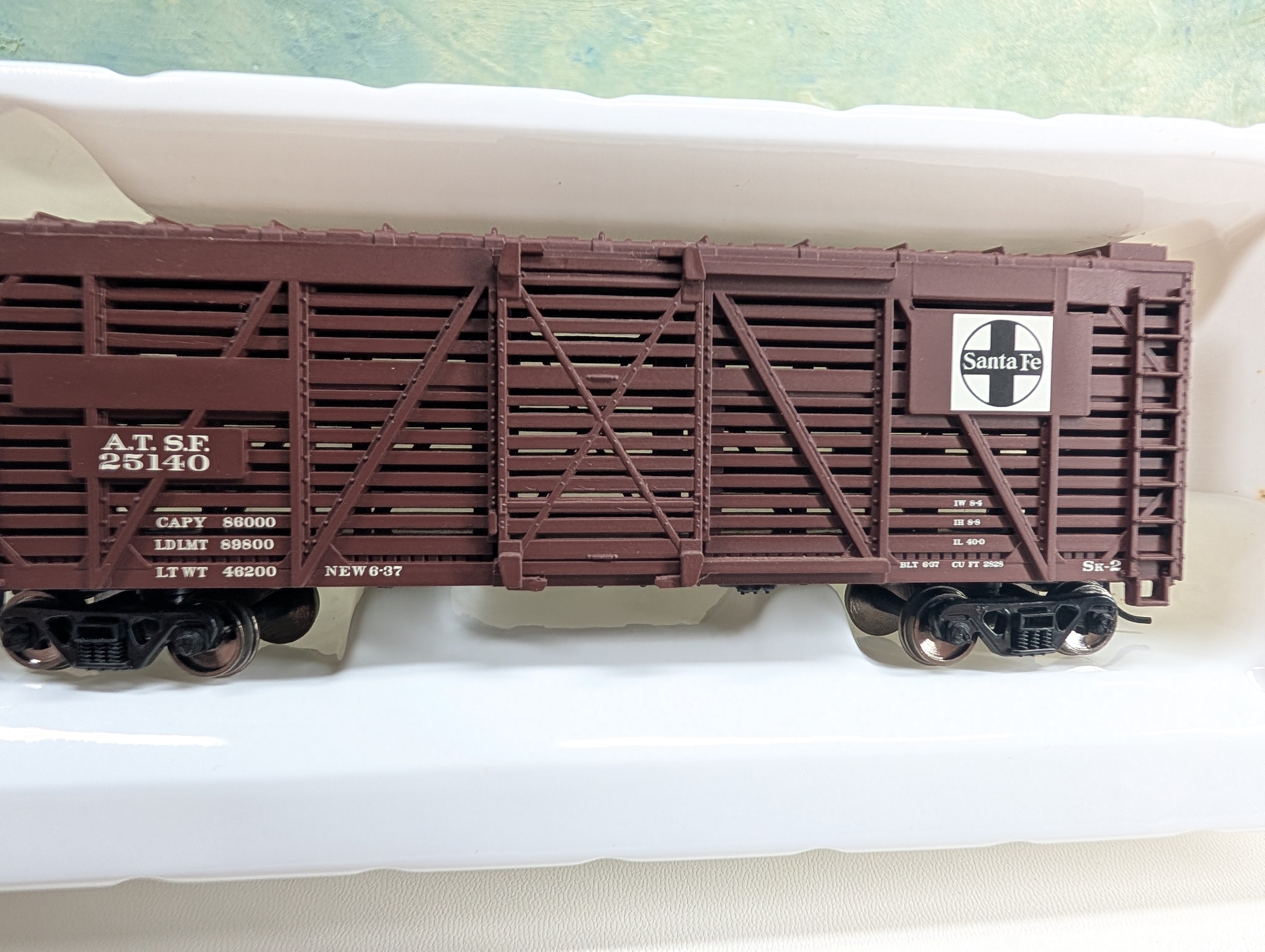 USED Walthers Trainline 931-1681 HO Scale 40' Stock Car Santa Fe ATSF #25140 Metal Wheels