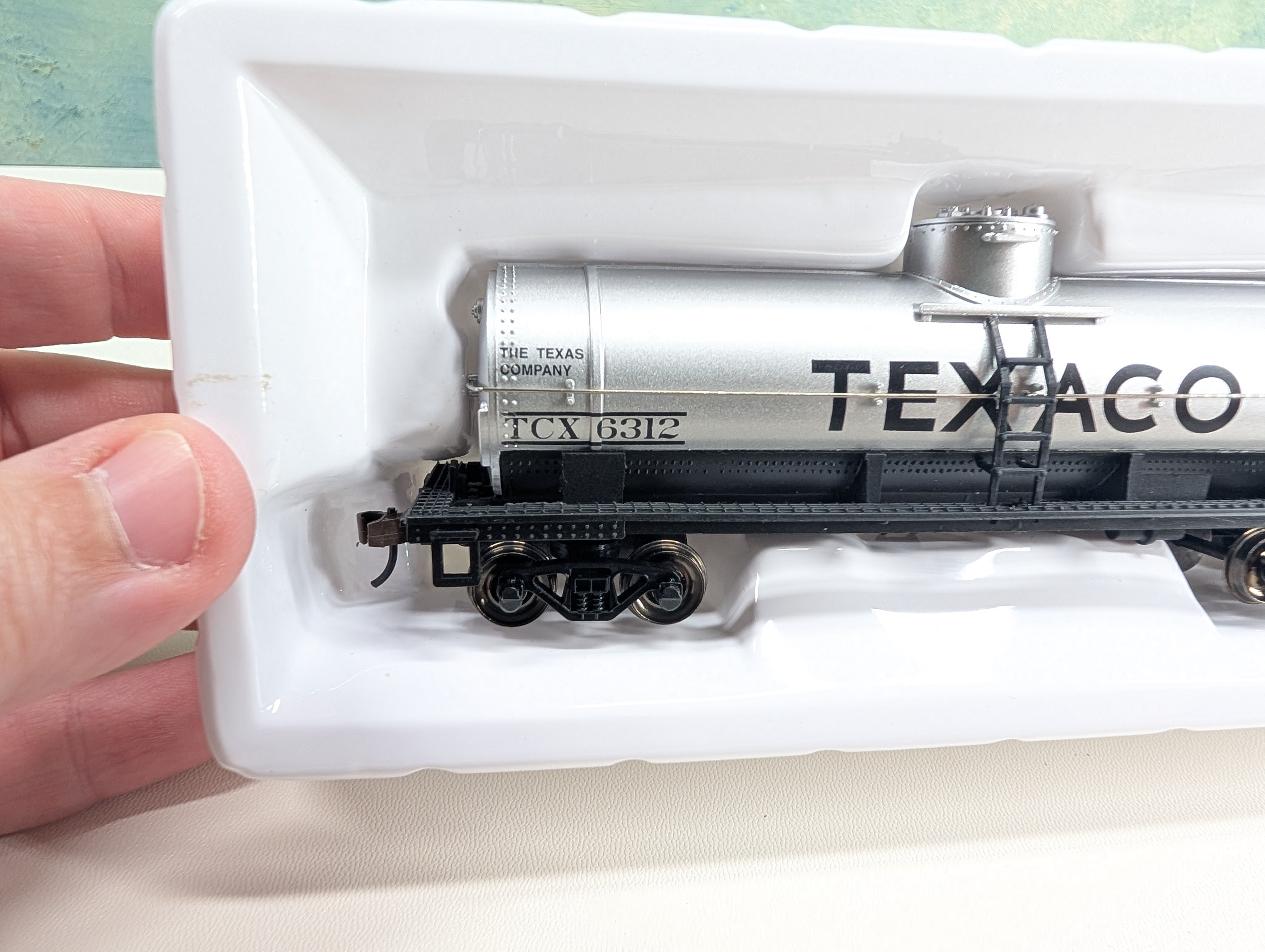 USED Bachmann 17828 HO Scale 40' Single Dome Tank Car Texaco TCX #6312 Metal Wheels