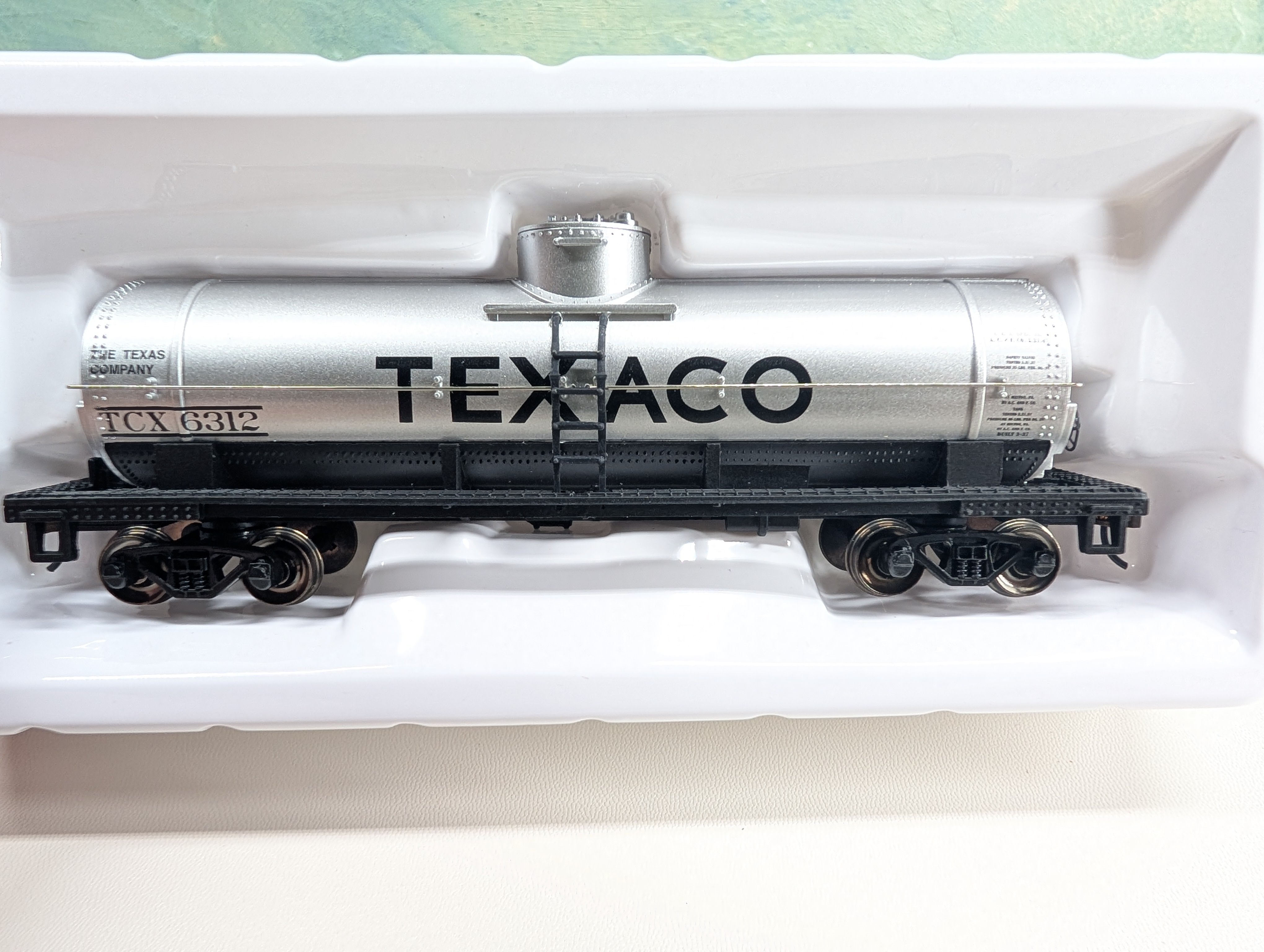 USED Bachmann 17828 HO Scale 40' Single Dome Tank Car Texaco TCX #6312 Metal Wheels