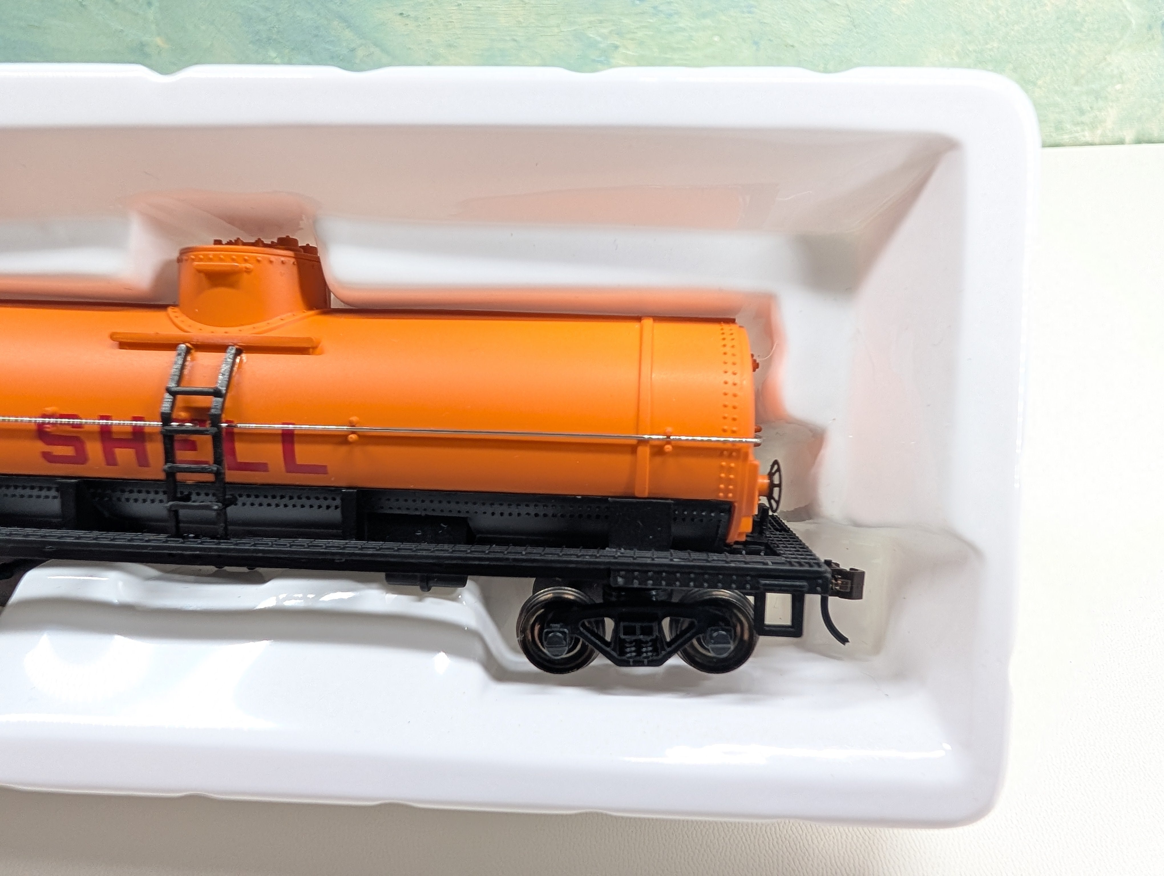 USED Bachmann 17808 HO Scale 40' Single Dome Tank Car Shell SCCX #1758 Metal Wheels