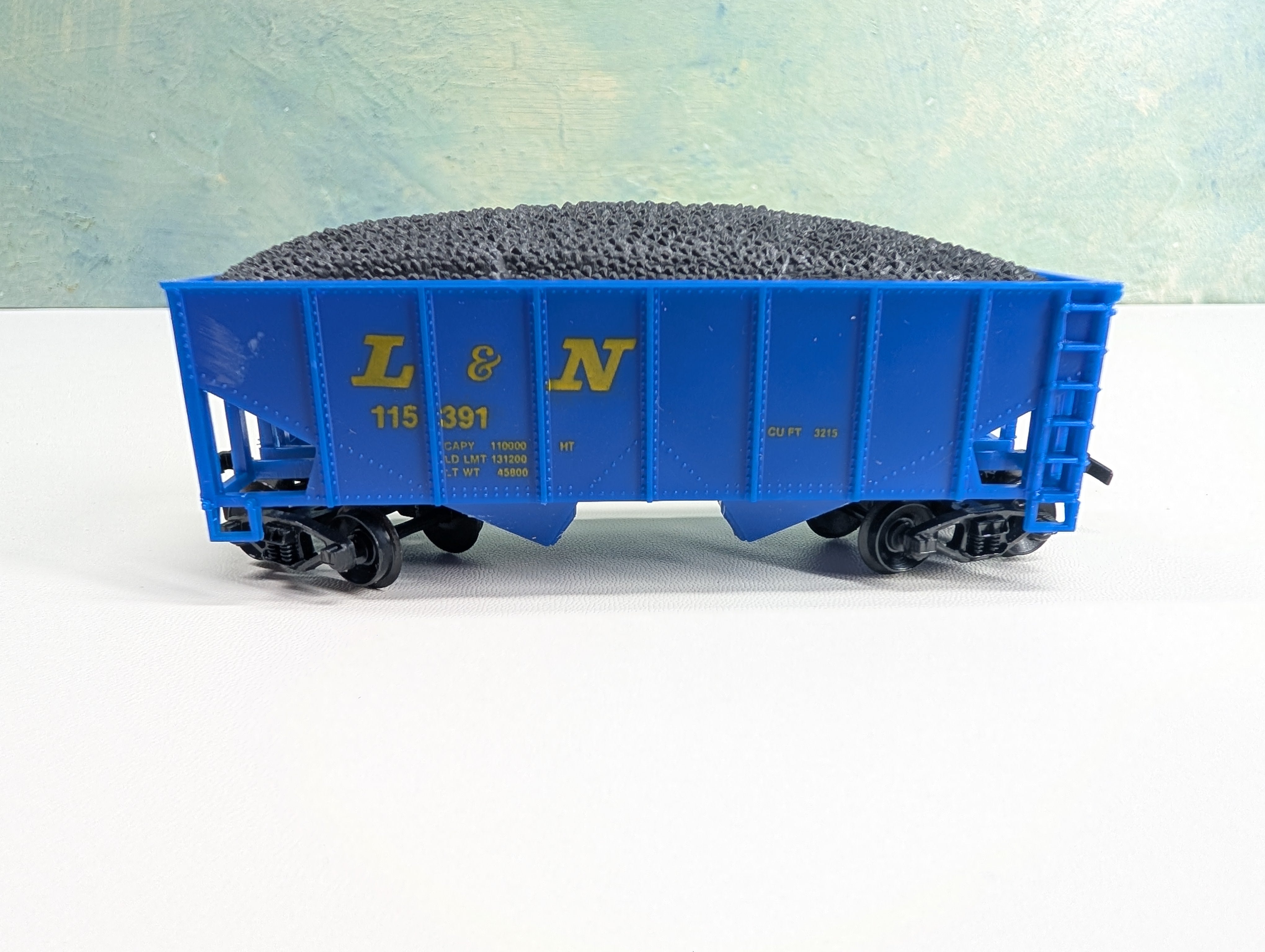USED Life-Like 8511 HO Scale 2 Bay Hopper w/ Coal Louisville & Nashville L&N #115391