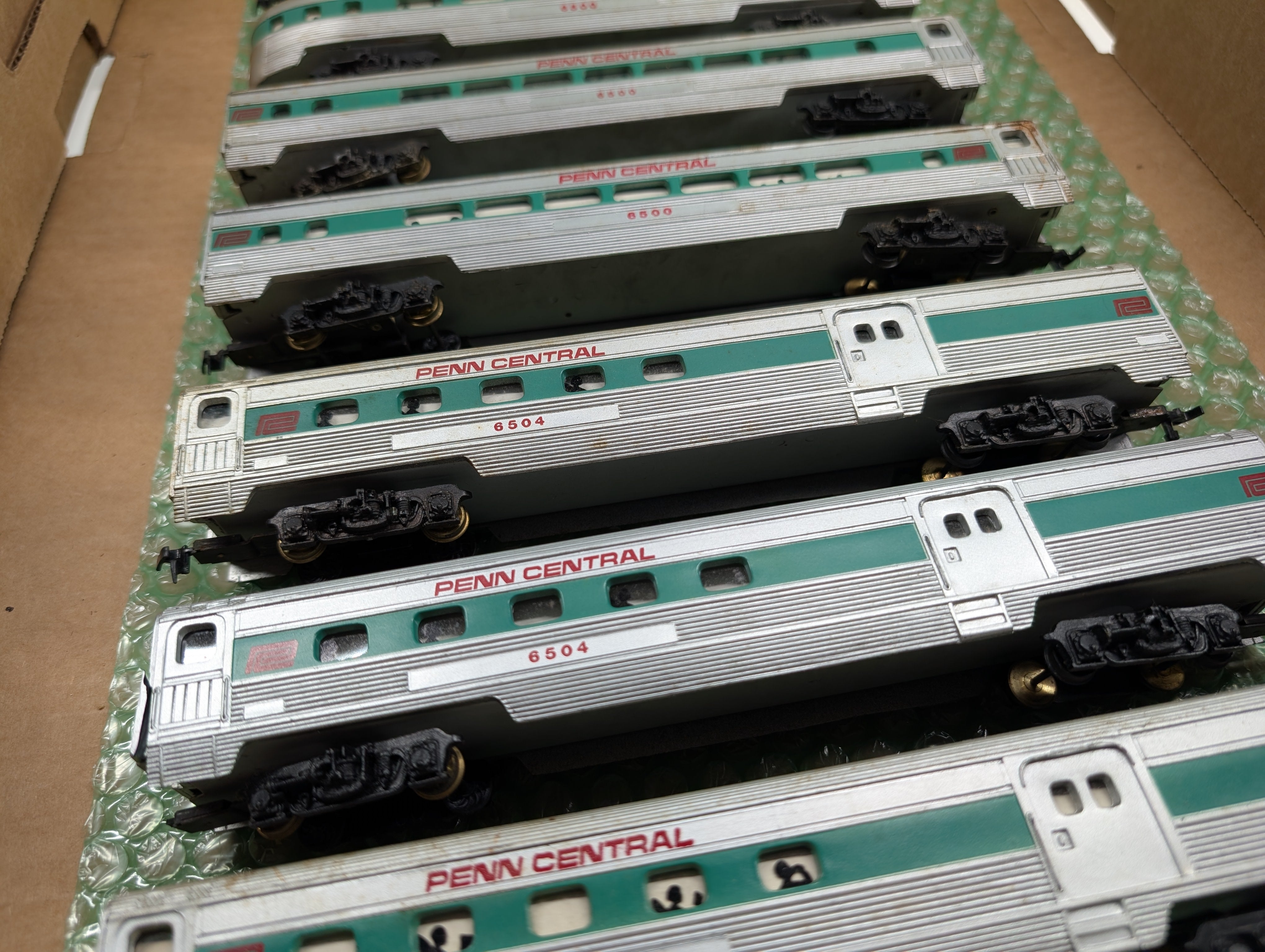 USED Tyco HO Scale Lot of Passenger Cars Penn Central PC (7 pcs)