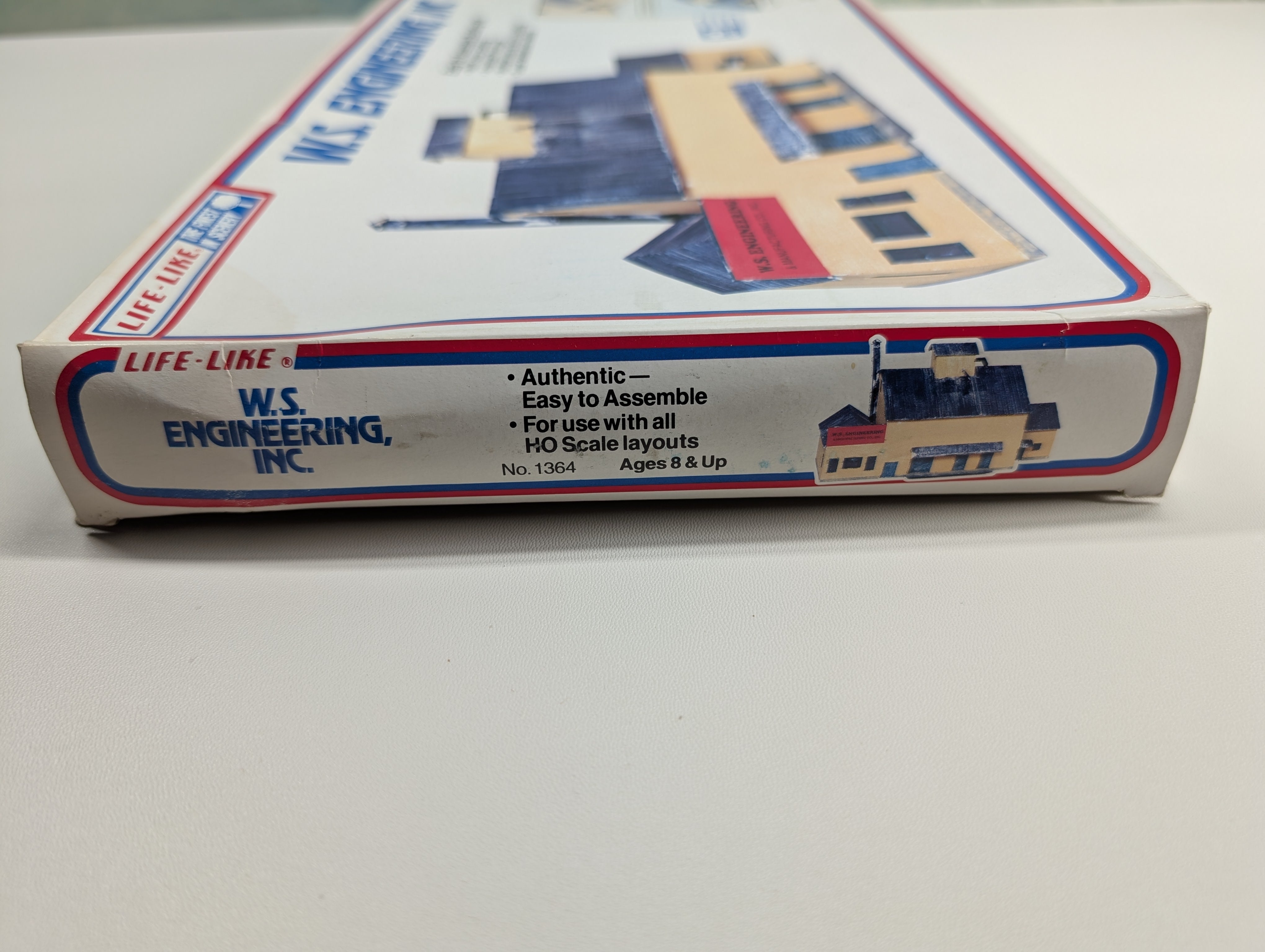USED Life-Like 1364 HO Scale W.S. Engineering, Inc Building Kit KIT