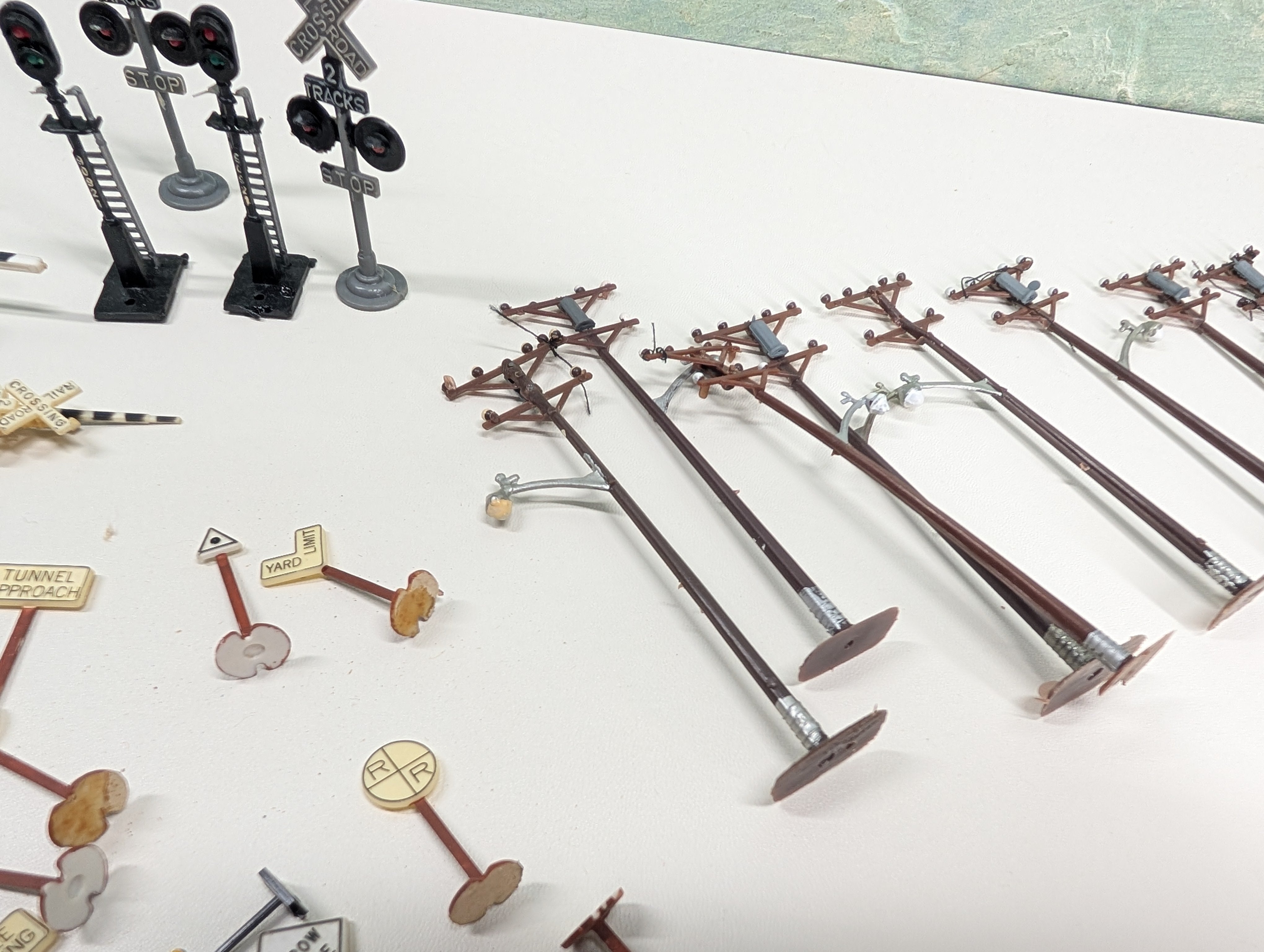 USED HO Scale Large Lot of Telephone Poles, Street Signs & More Detail Parts