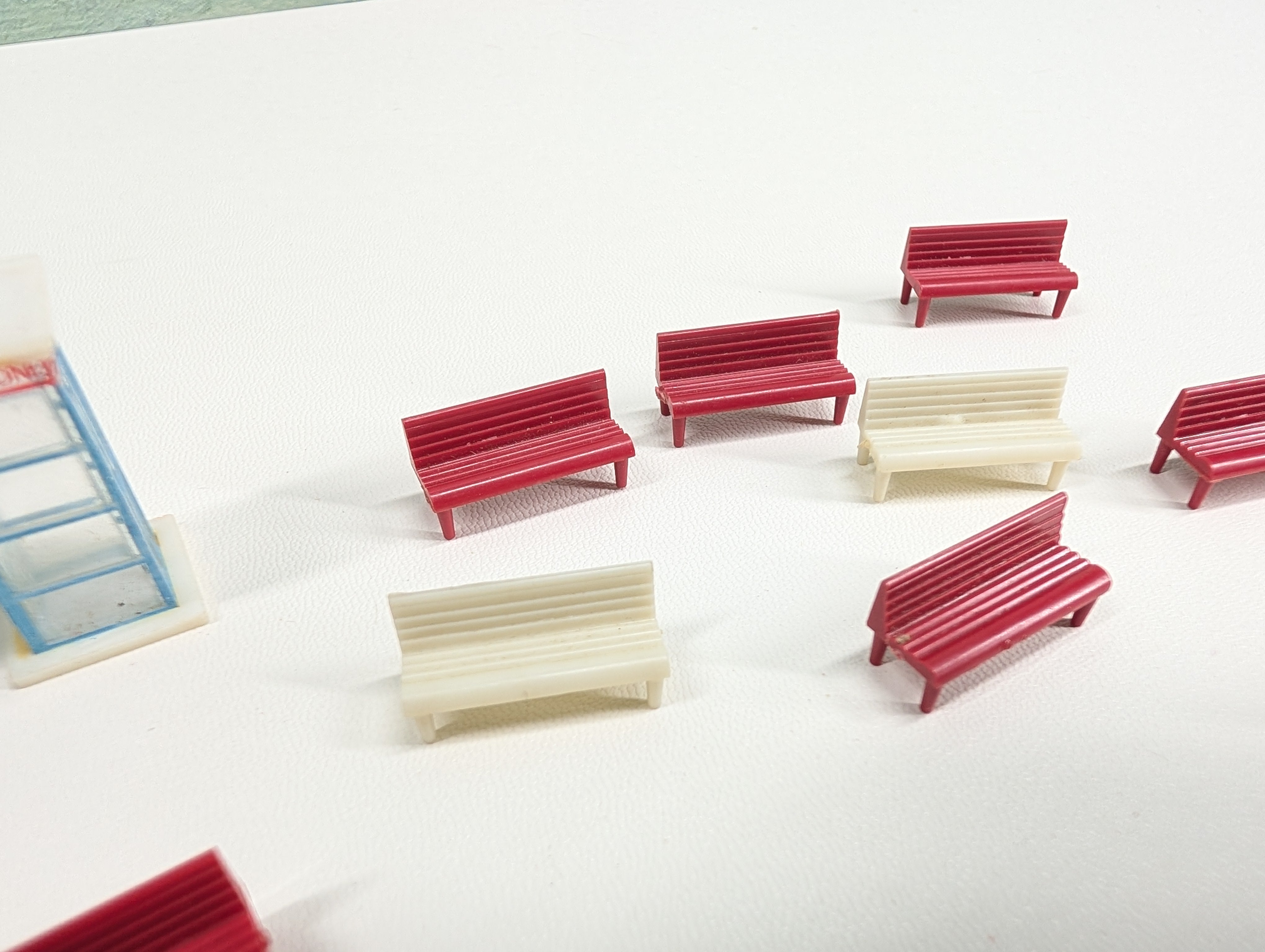 USED HO Scale Large Lot of Park Benches, Telephone Booths, Soda Machines & More Detail Parts