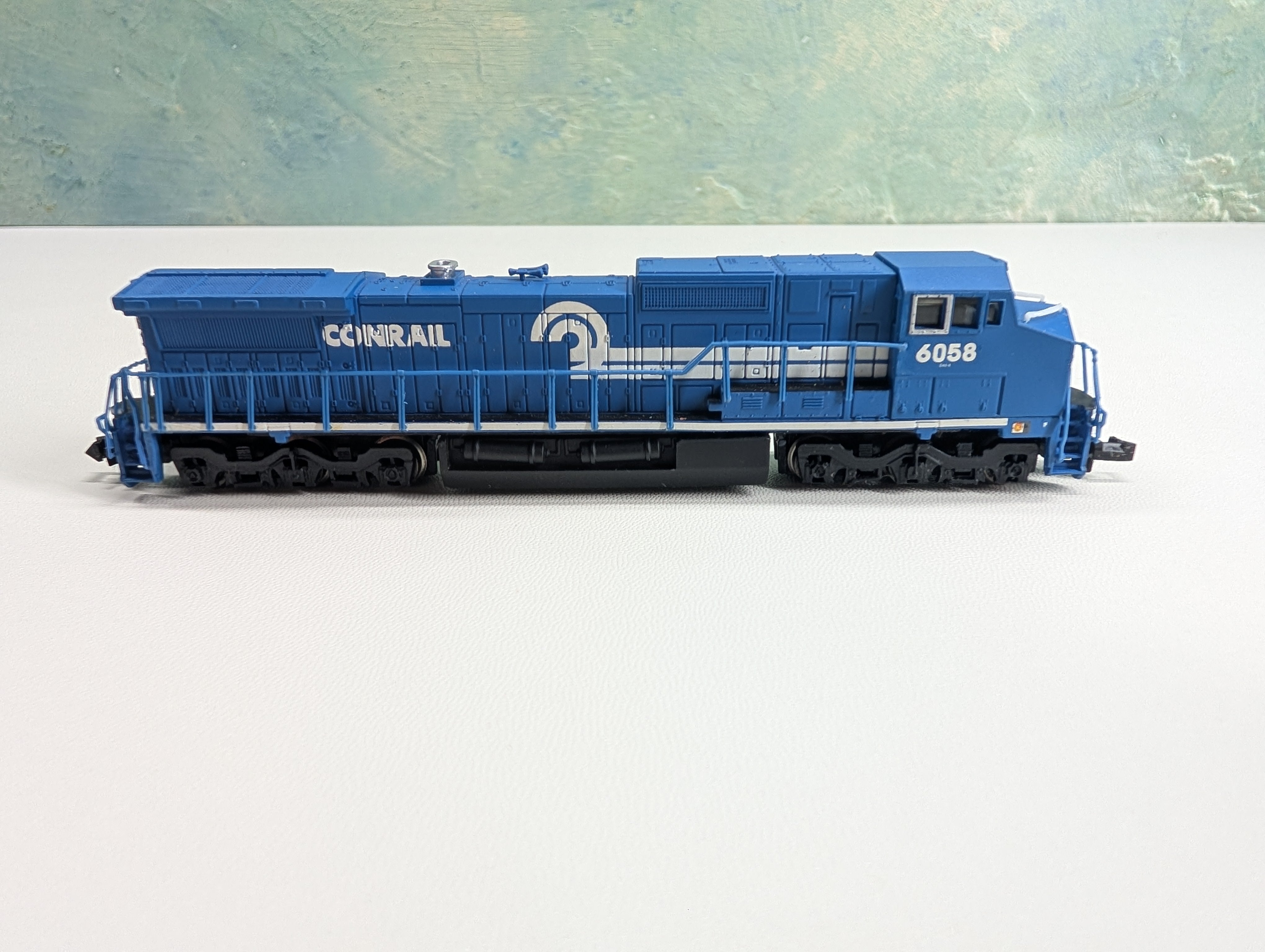 USED Bachmann 86052 N Scale Blue GE Dash 8-40CW Diesel Conrail #6058 Parts/Repairs