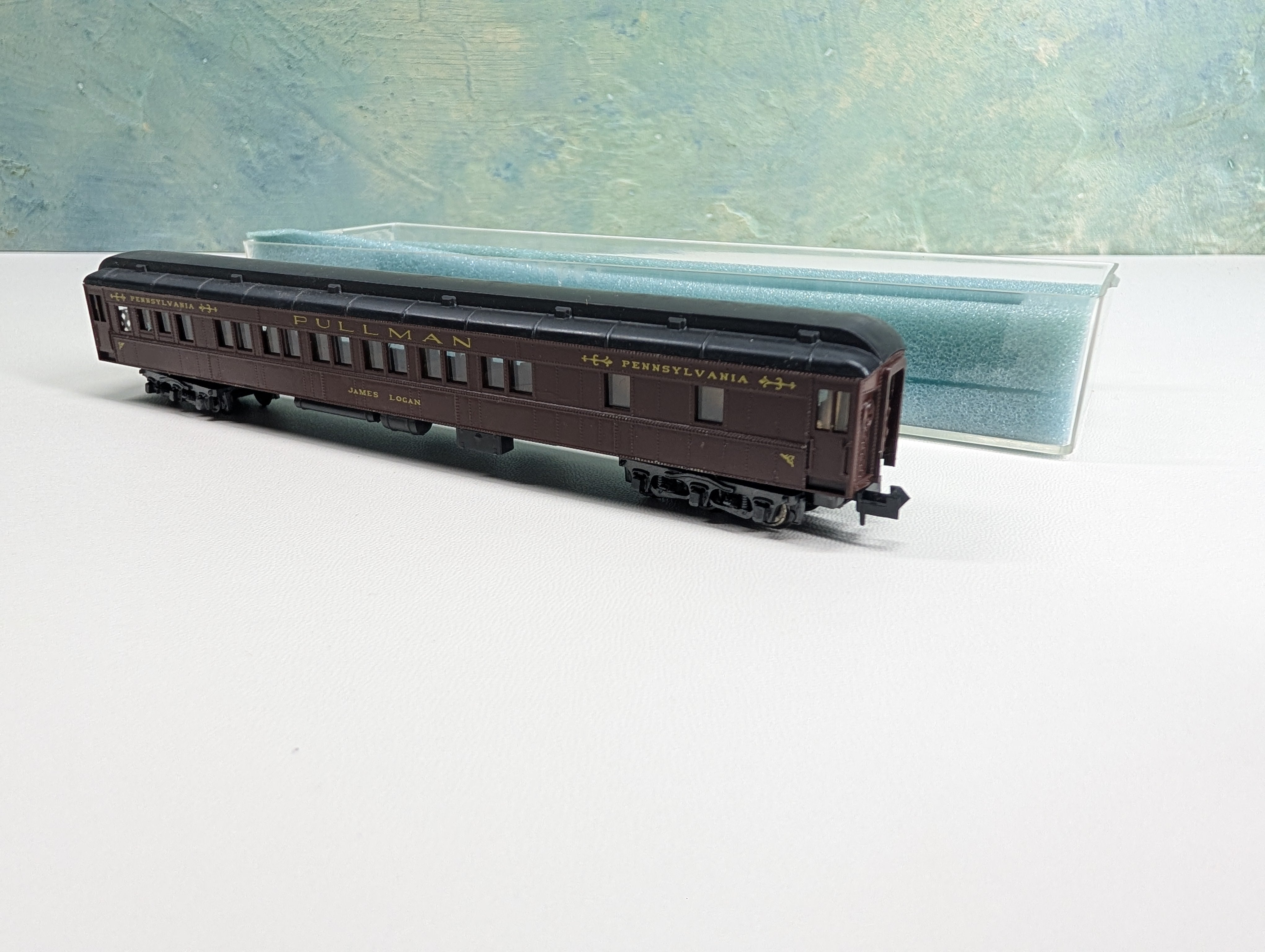 USED Rivarossi N Scale Arnold Passenger Car Pennsylvania James Logan Pullman