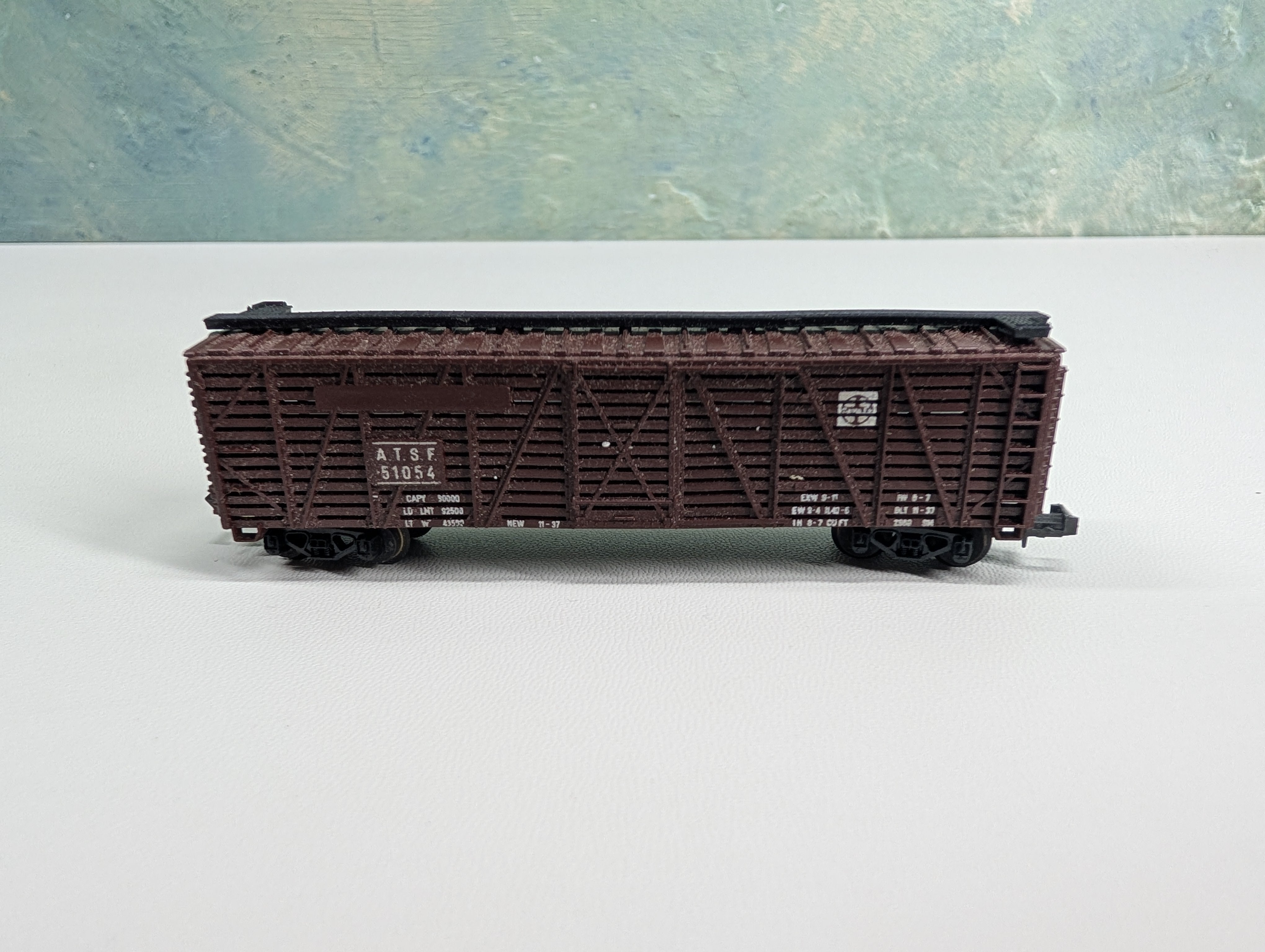 USED Lima N Scale Cattle Stock Car Santa Fe ATSF #51054