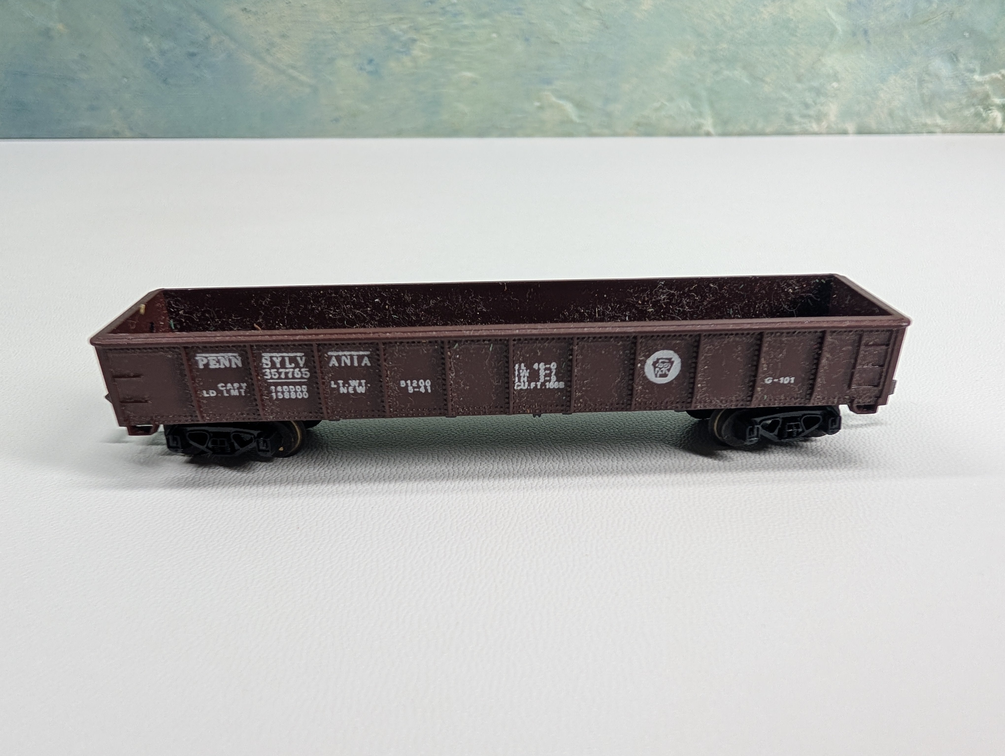 USED Lima N Scale Gondola Pennsylvania #357765