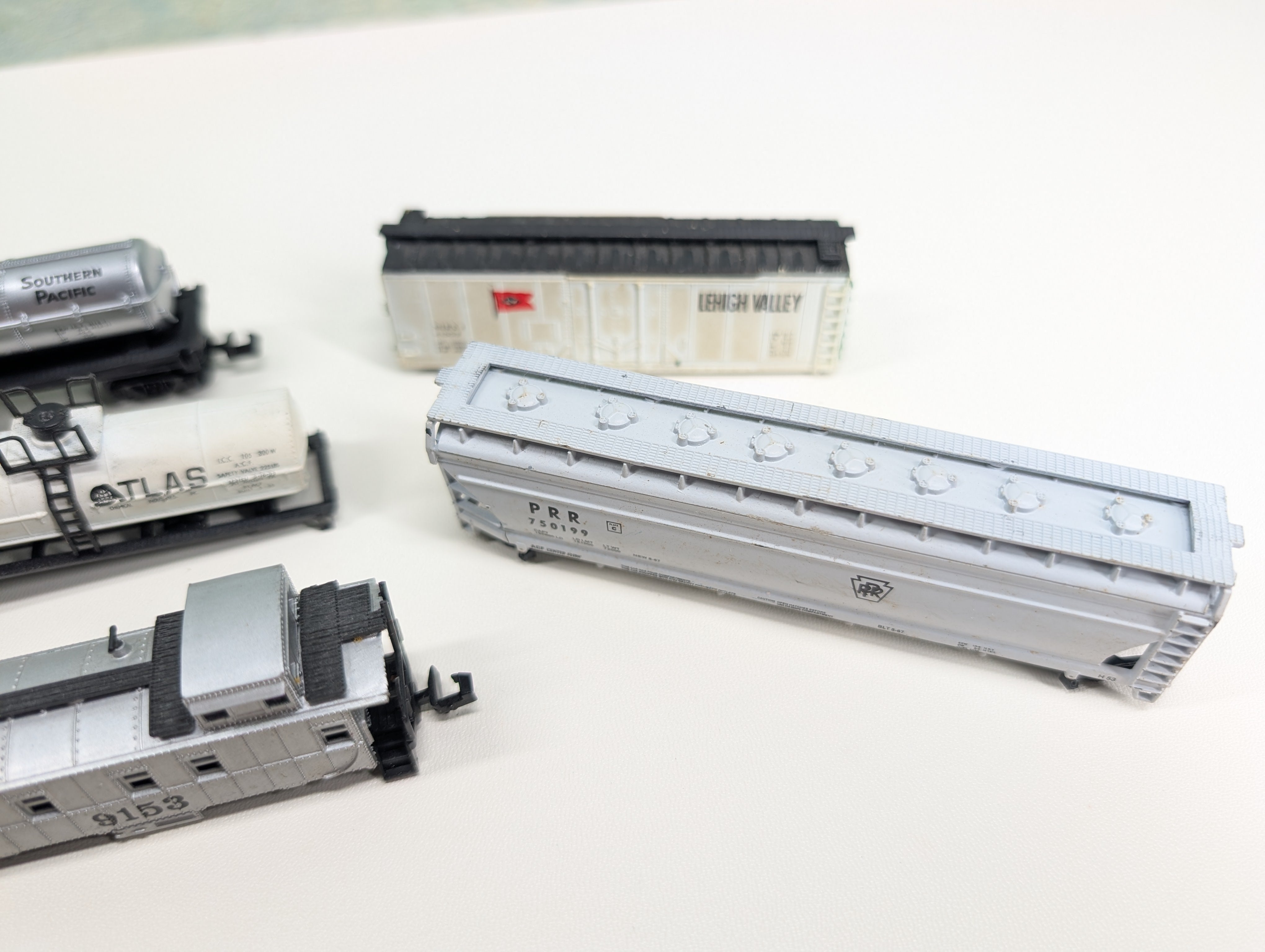 USED N Scale Lot of Parts/Repairs Locomotive, Box Cars and more!