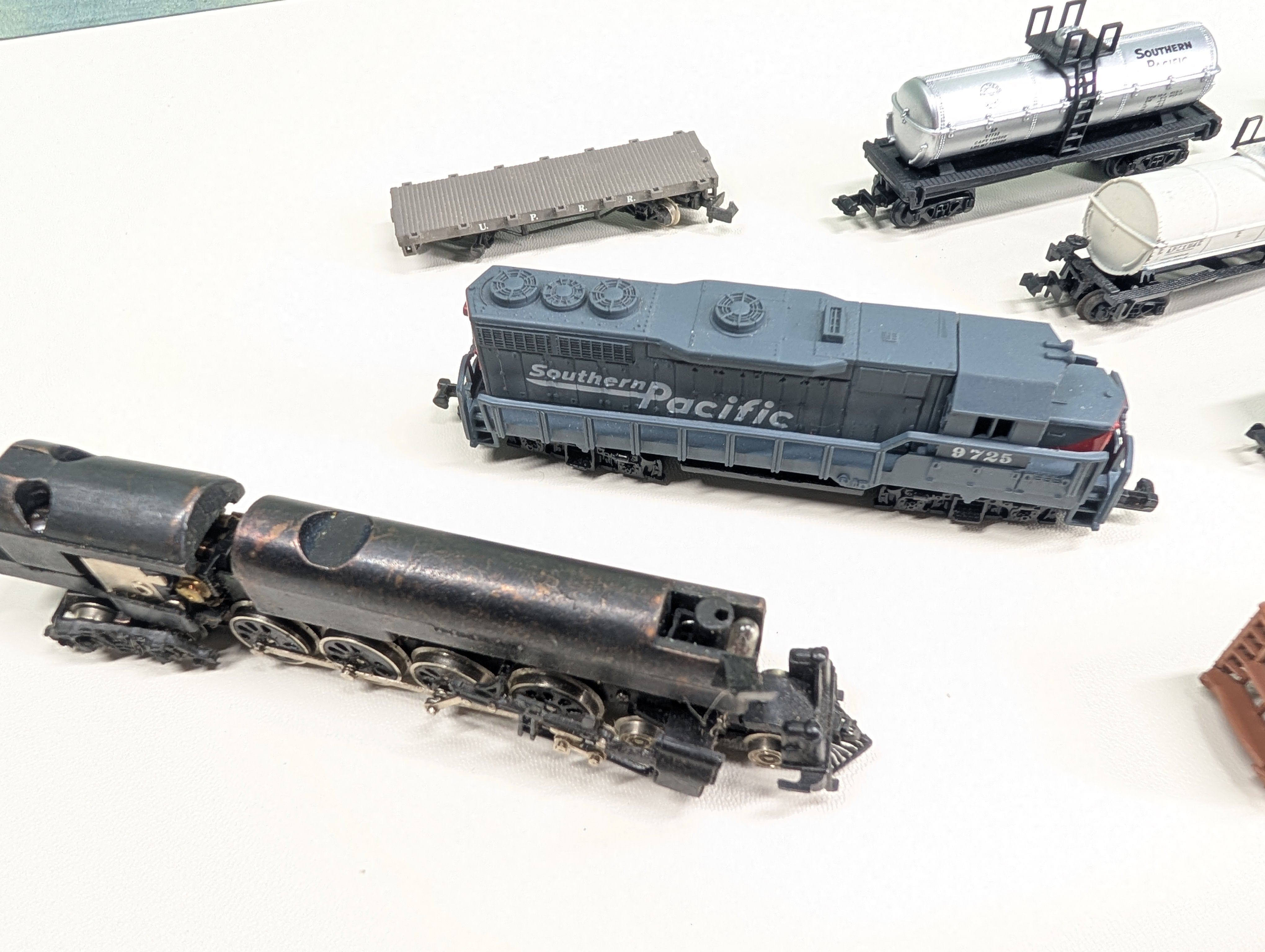 USED N Scale Lot of Parts/Repairs Locomotive, Box Cars and more!