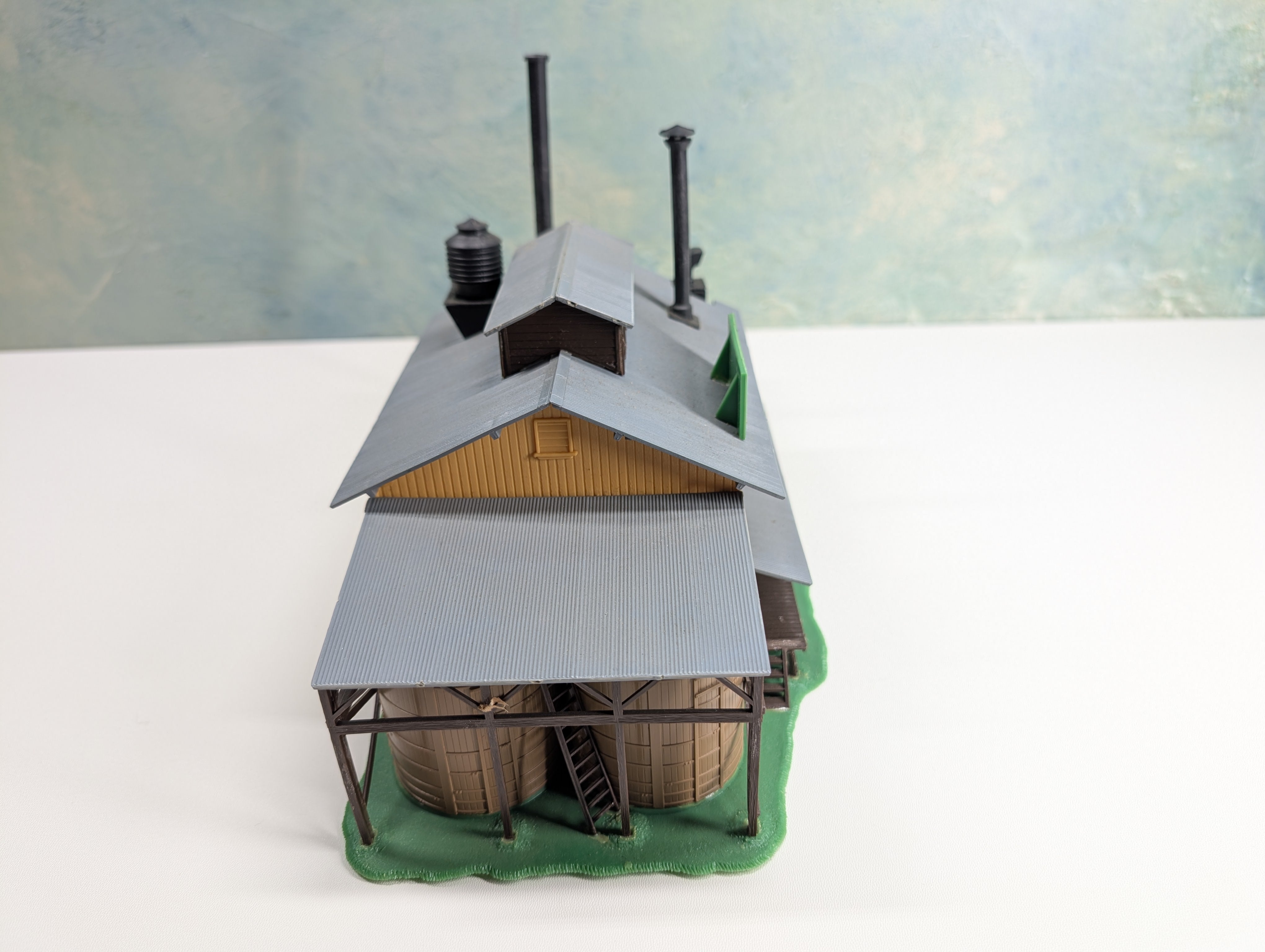 USED HO Scale Crown Pickle Works, Factory