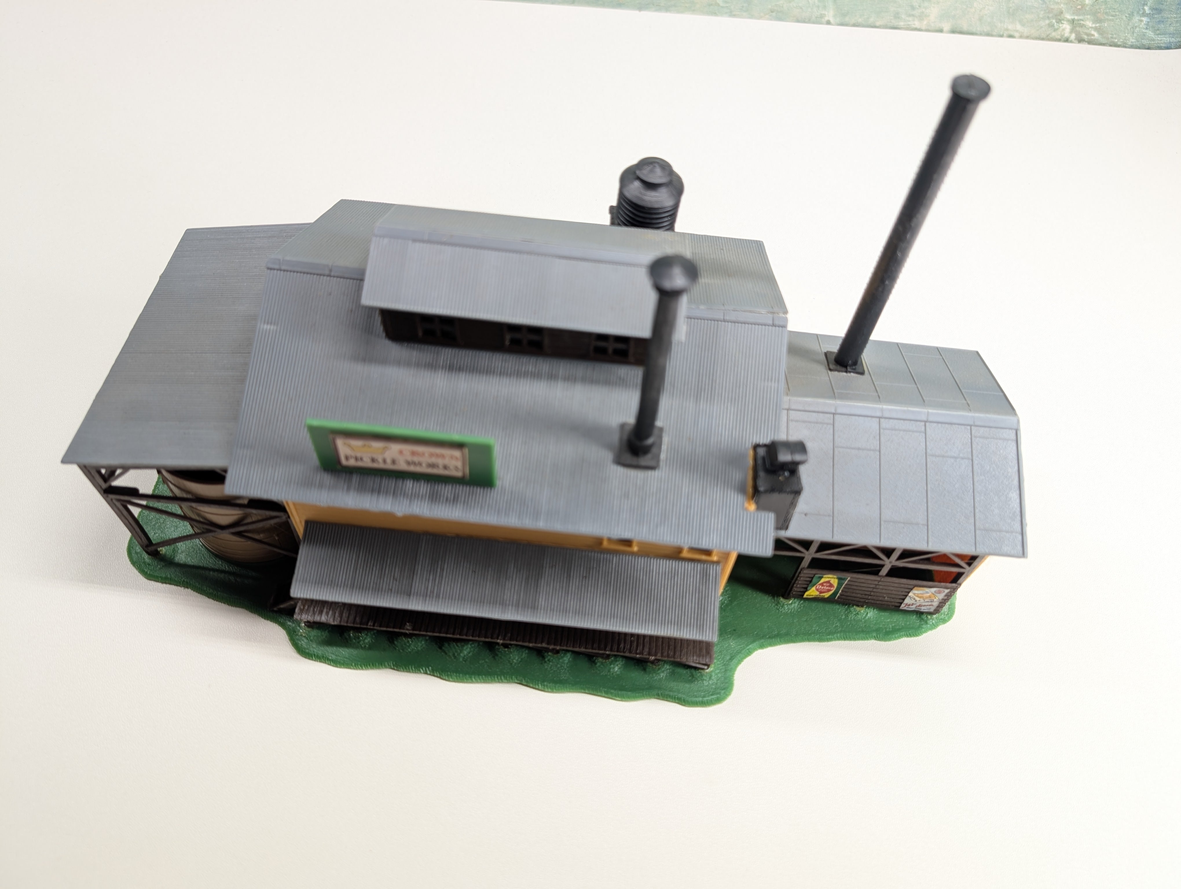 USED HO Scale Crown Pickle Works, Factory