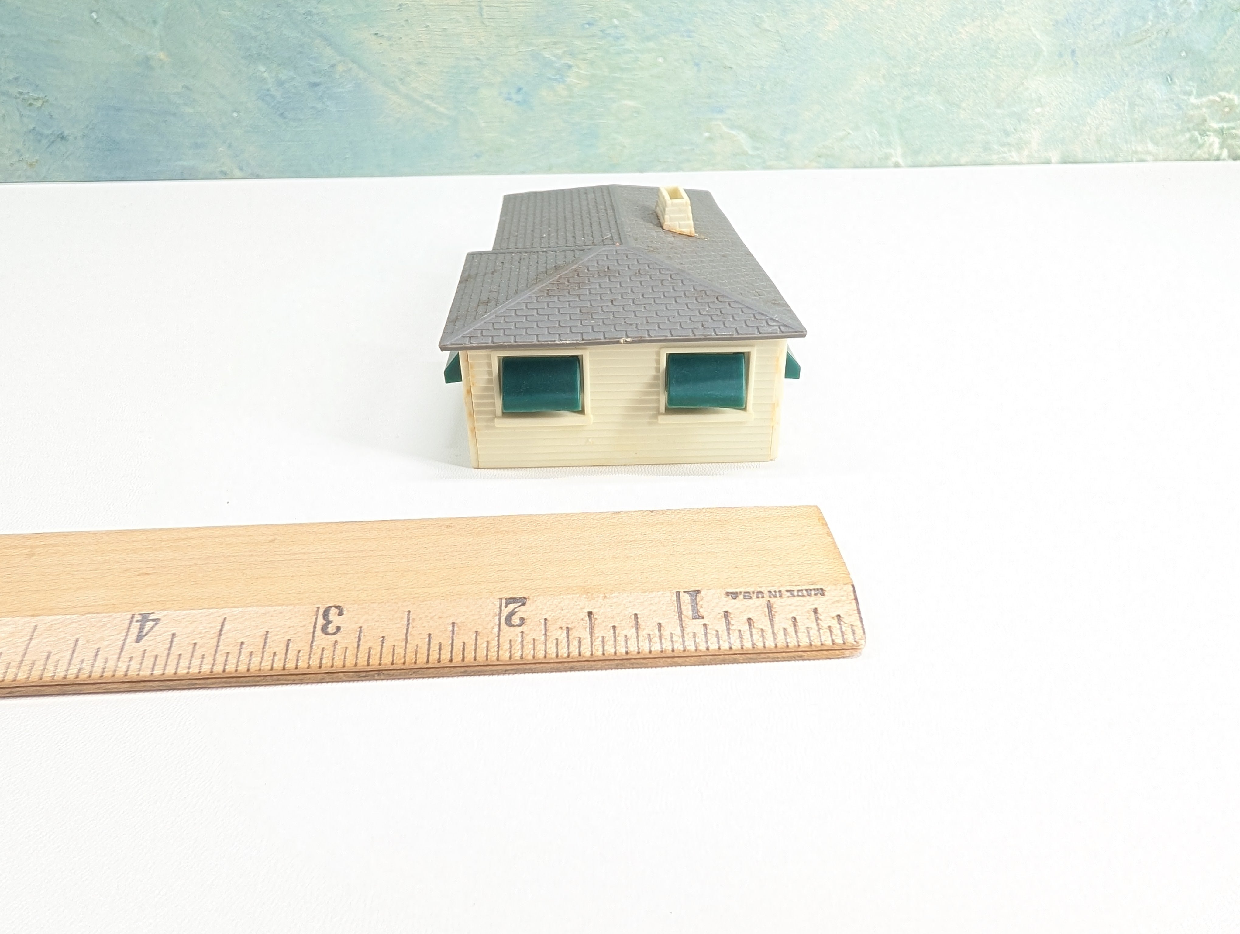 USED Bachmann Plasticville HO Scale Small Ranch House