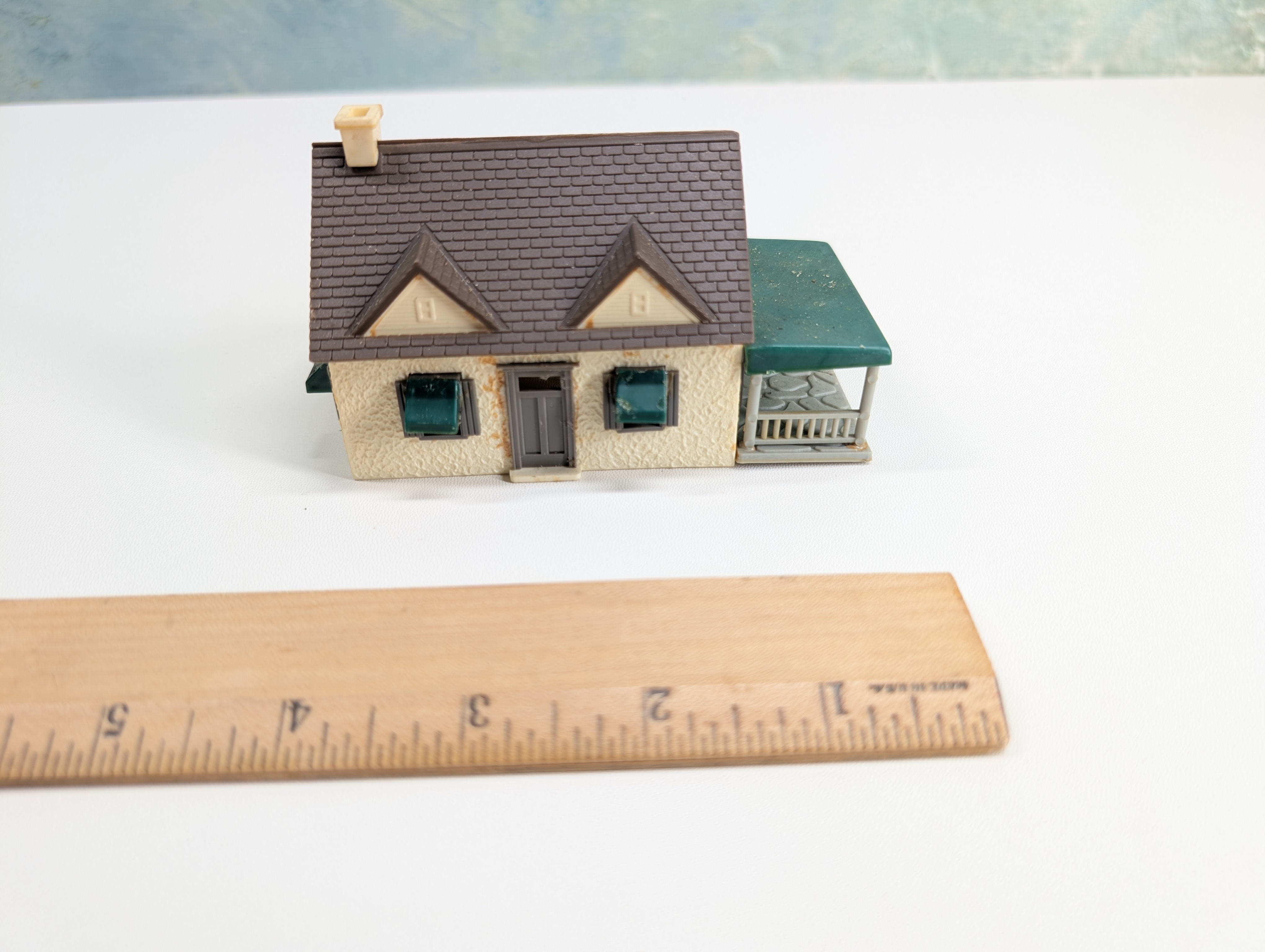 USED Bachmann Plasticville HO Scale Small House