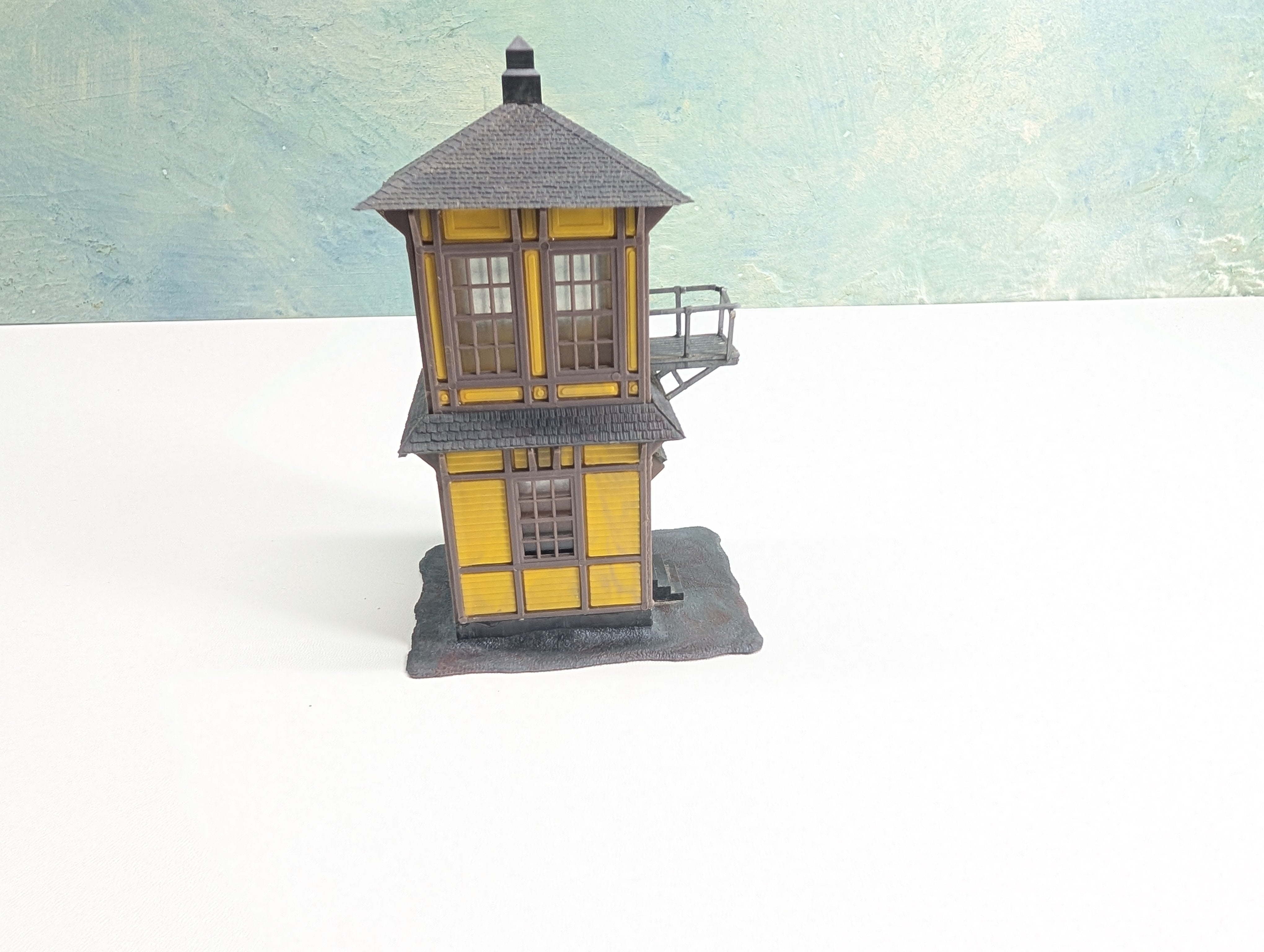 USED Pola HO Scale Yard Tower