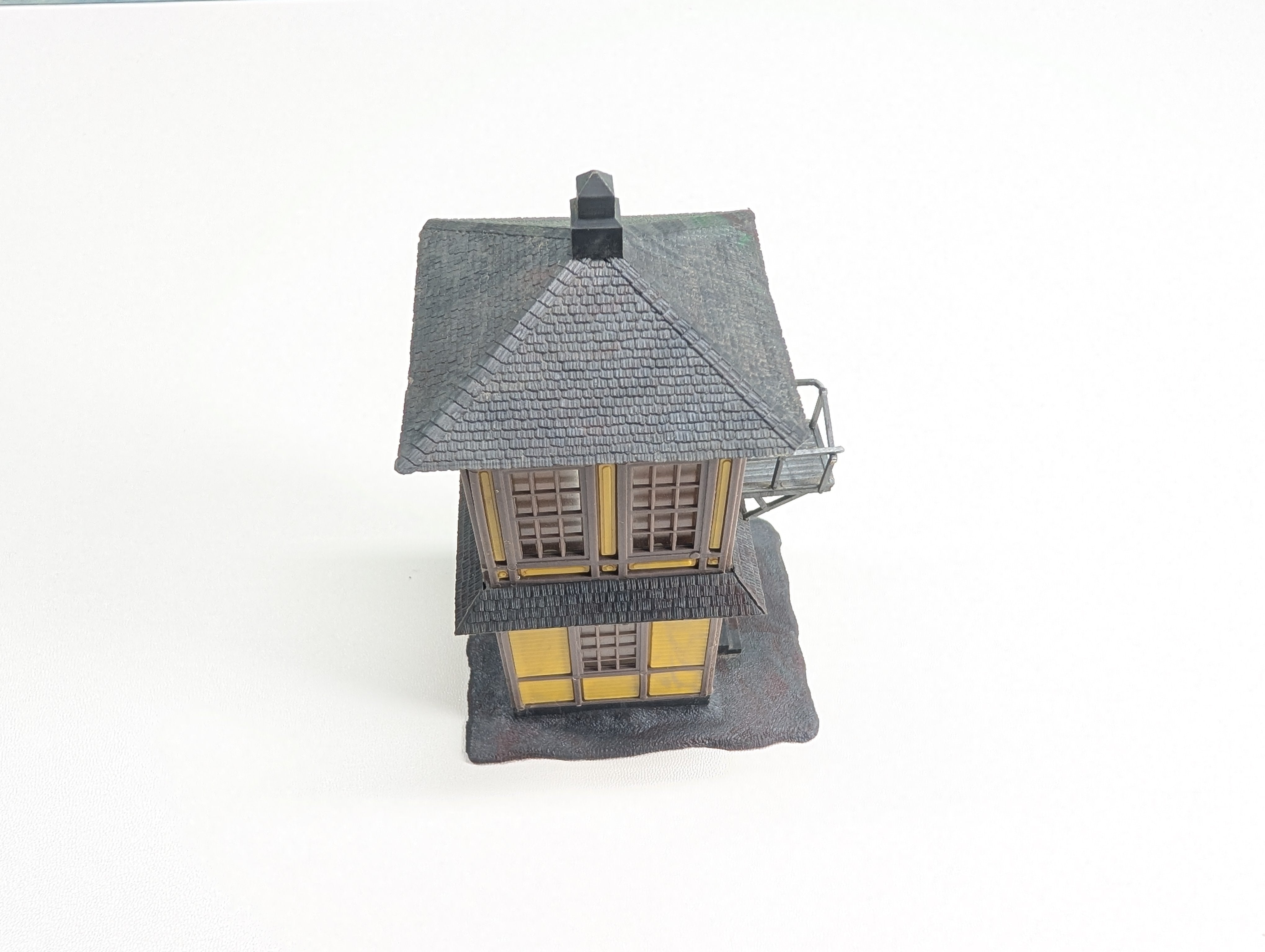 USED Pola HO Scale Yard Tower