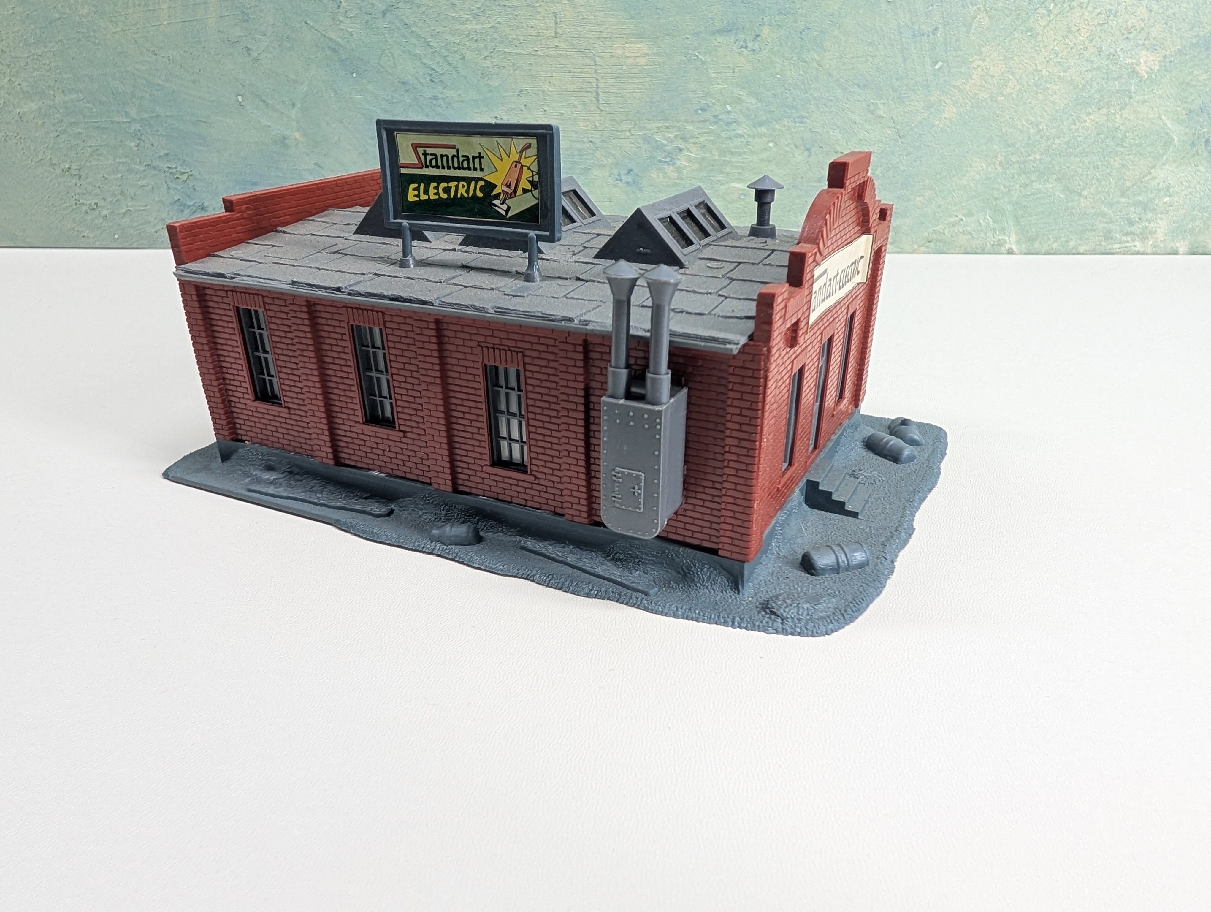 USED Tyco HO Scale Standart Electric, Brick Building