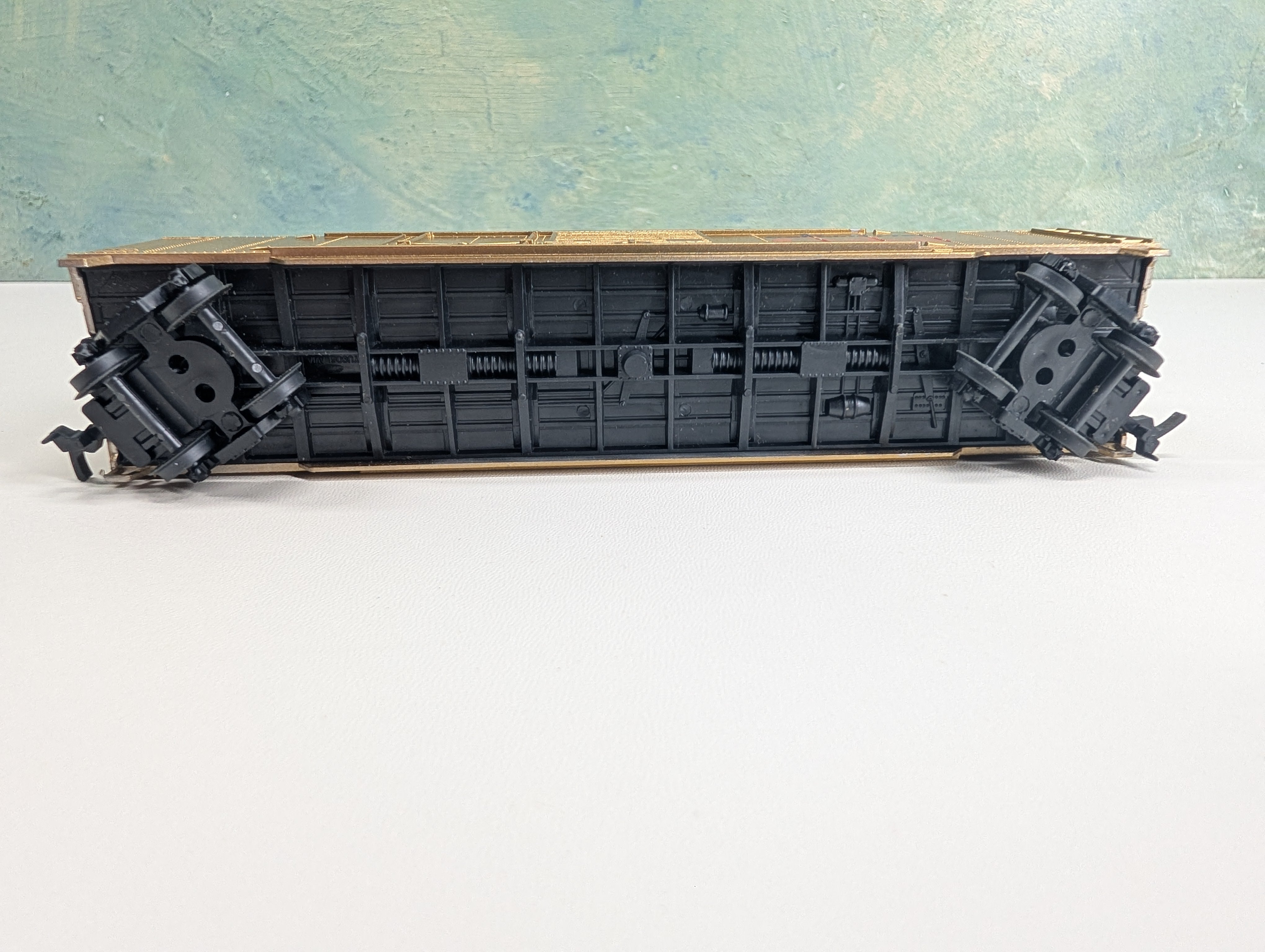 USED Model Power HO Scale 50' Billboard Box Car Coke Caffeine Free, Gold Coca-Cola RARE