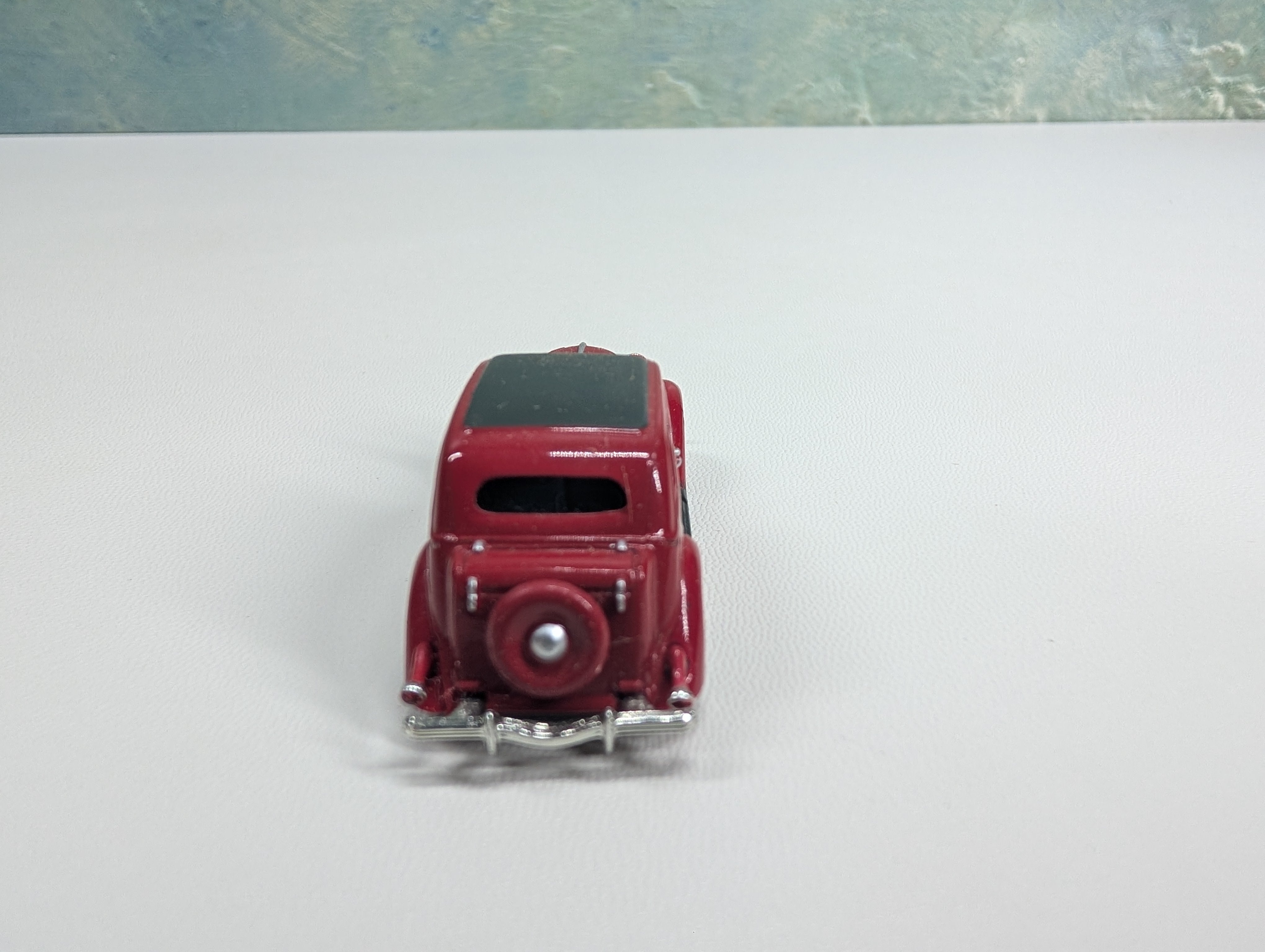 USED Classic Metal Works HO Scale 1936 ForDor Fire Chief, Red