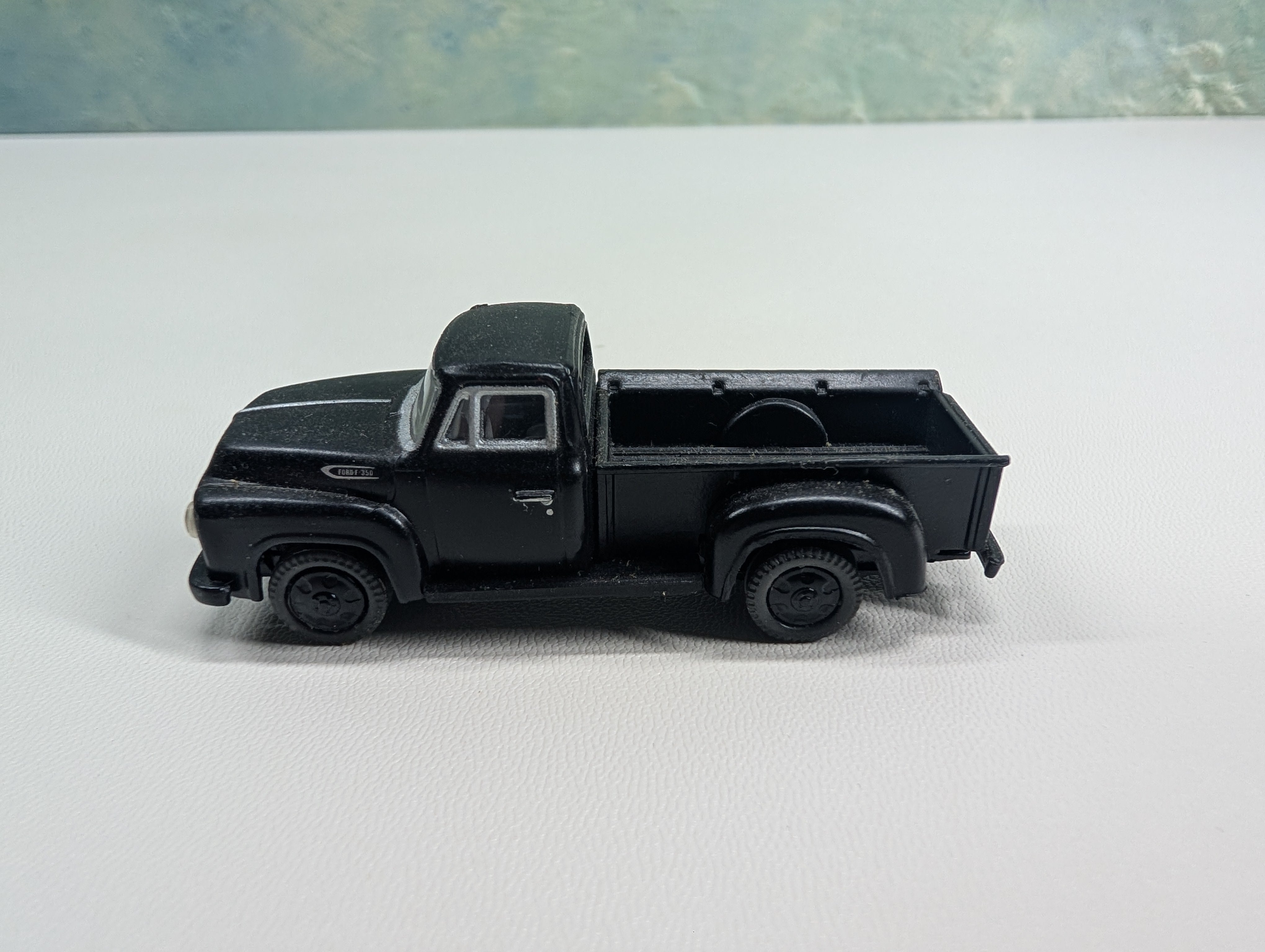 USED Classic Metal Works HO Scale Ford F-350 Pick-Up Black