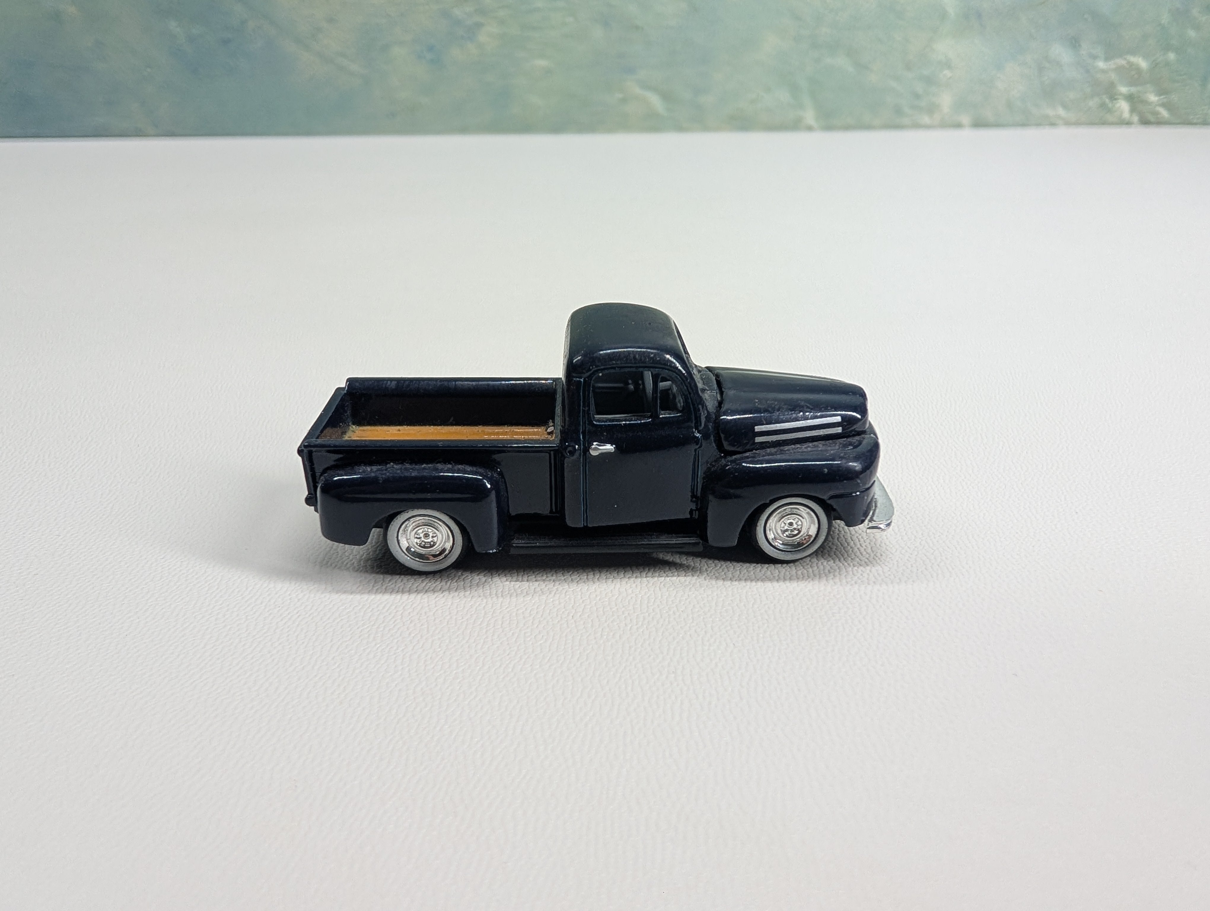 USED Classic Metal Works HO Scale 1950 Ford Pick-Up Truck Dark Blue
